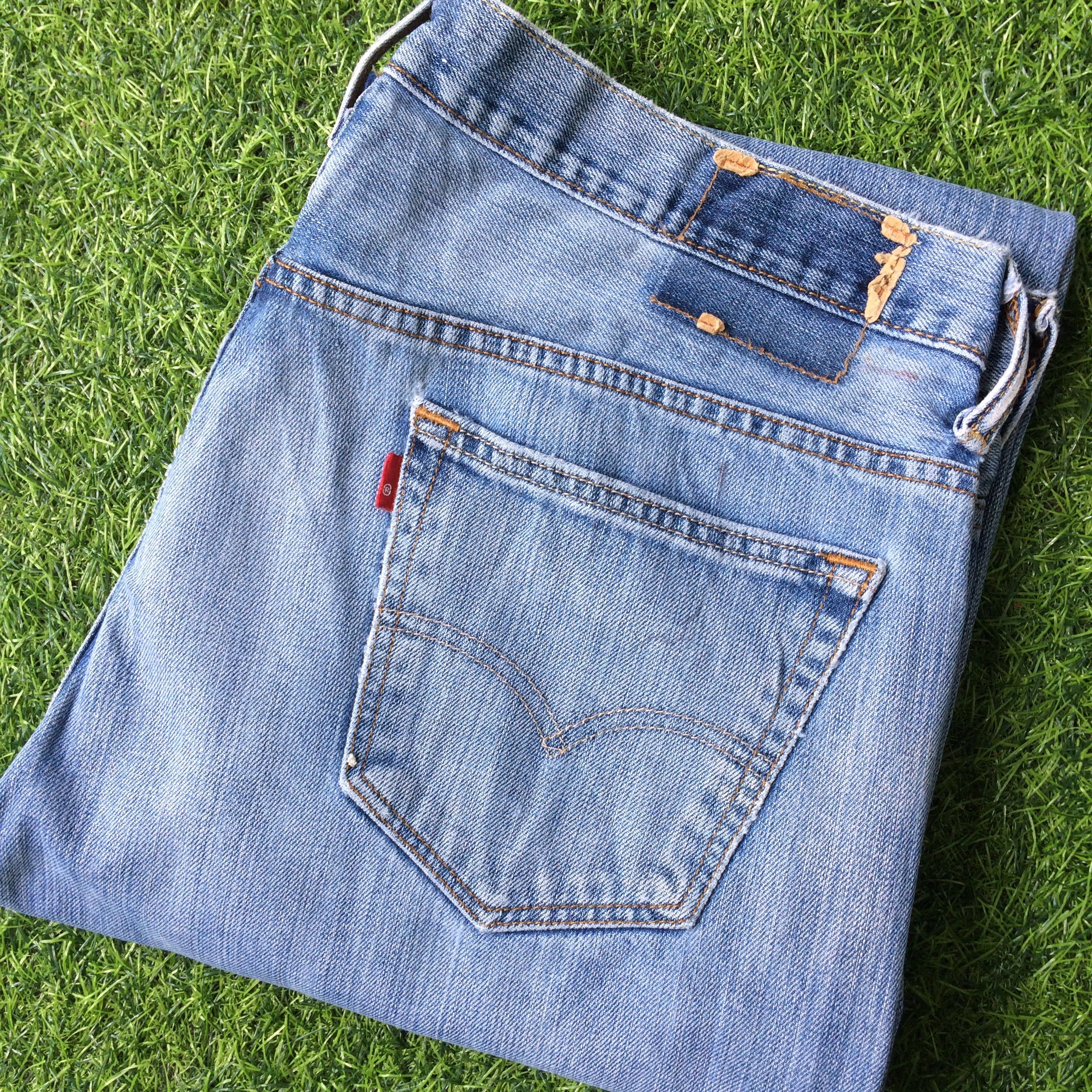 Levi's Distressed Levis 569 Jeans #B-535 Size US 37 - 7 Thumbnail
