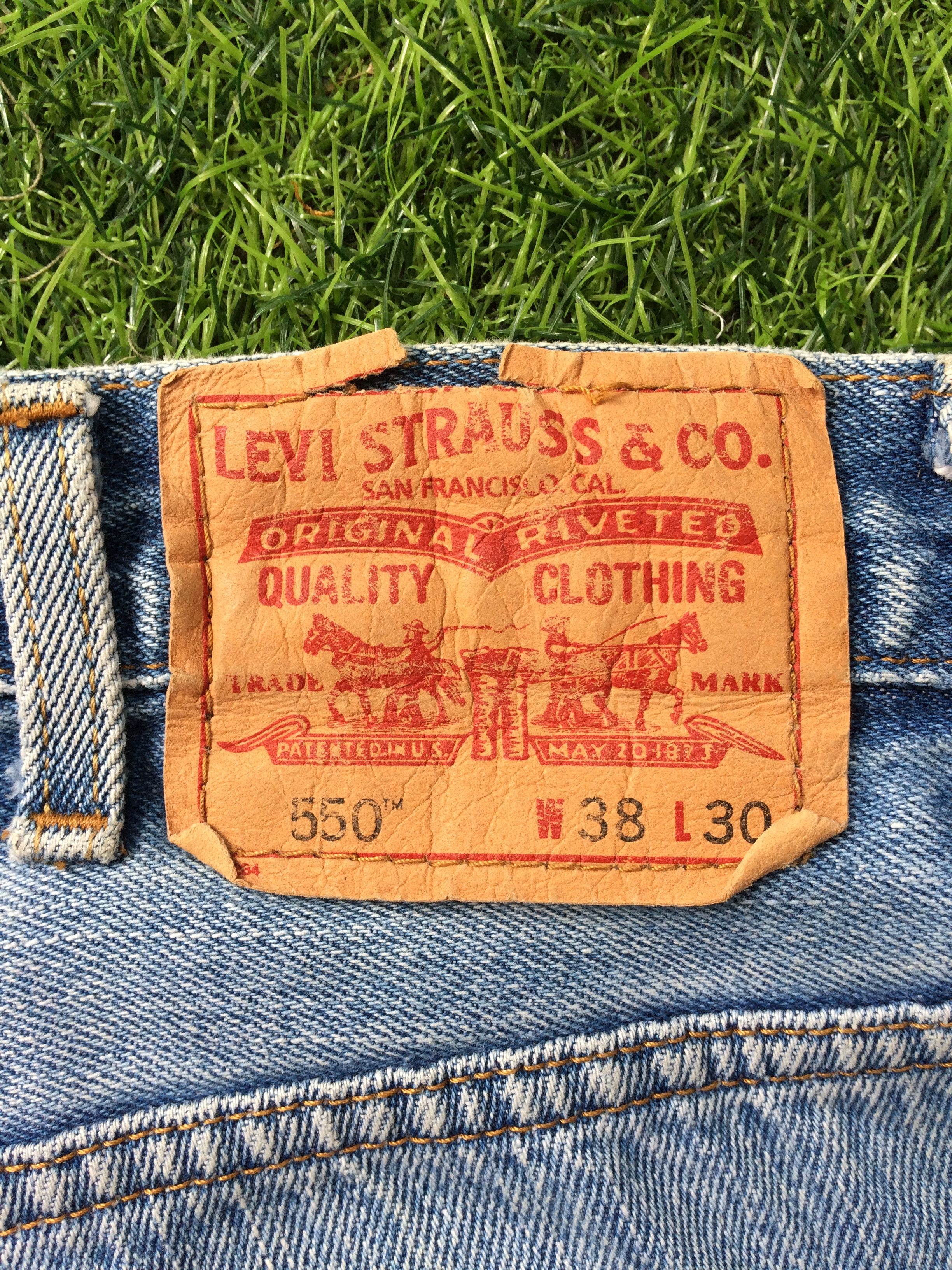 Levi's Vintage Distressed Levis 550 Jeans #B-937 Size US 37 - 11 Thumbnail
