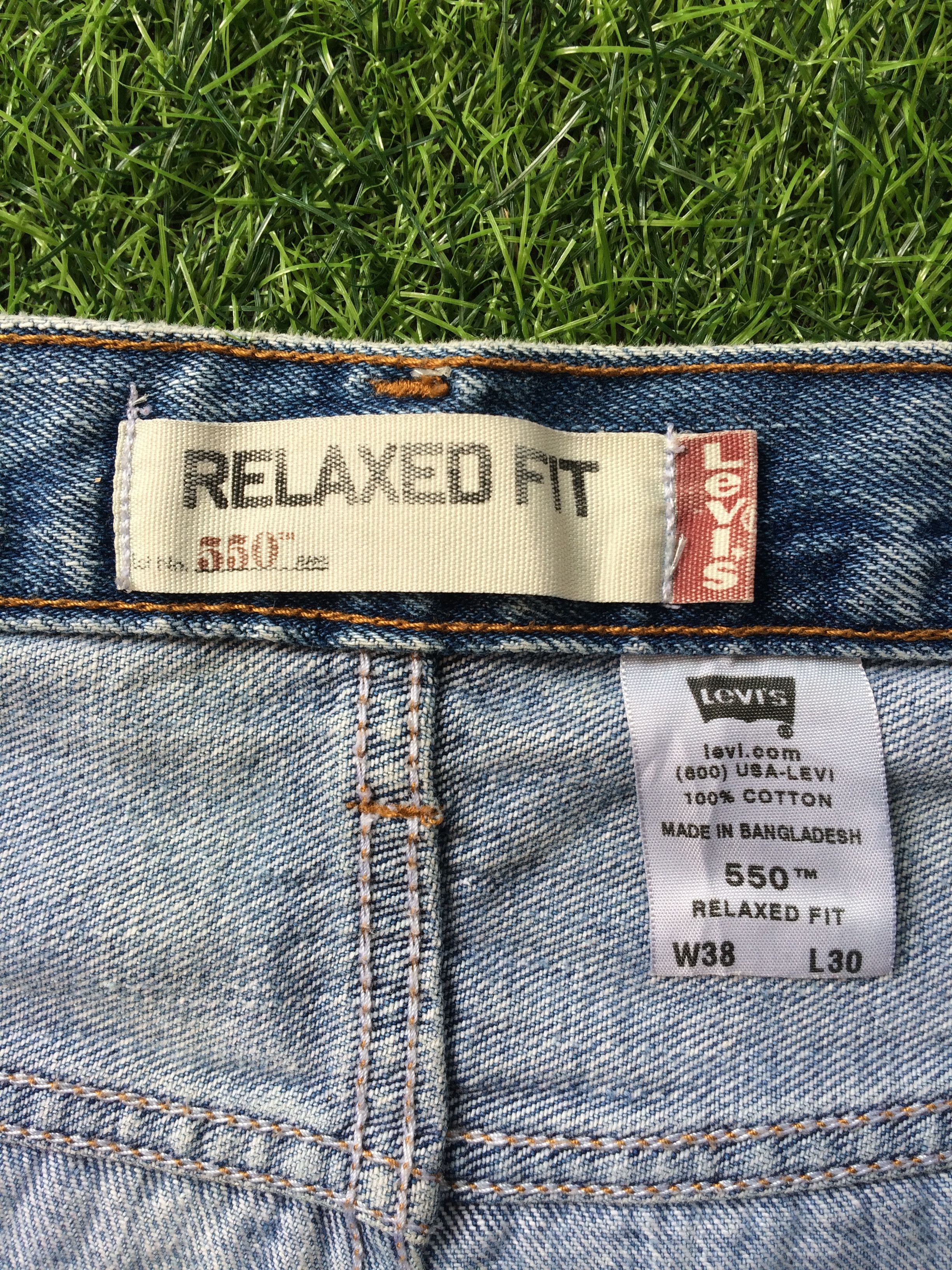 Levi's Vintage Distressed Levis 550 Jeans #B-937 Size US 37 - 12 Thumbnail