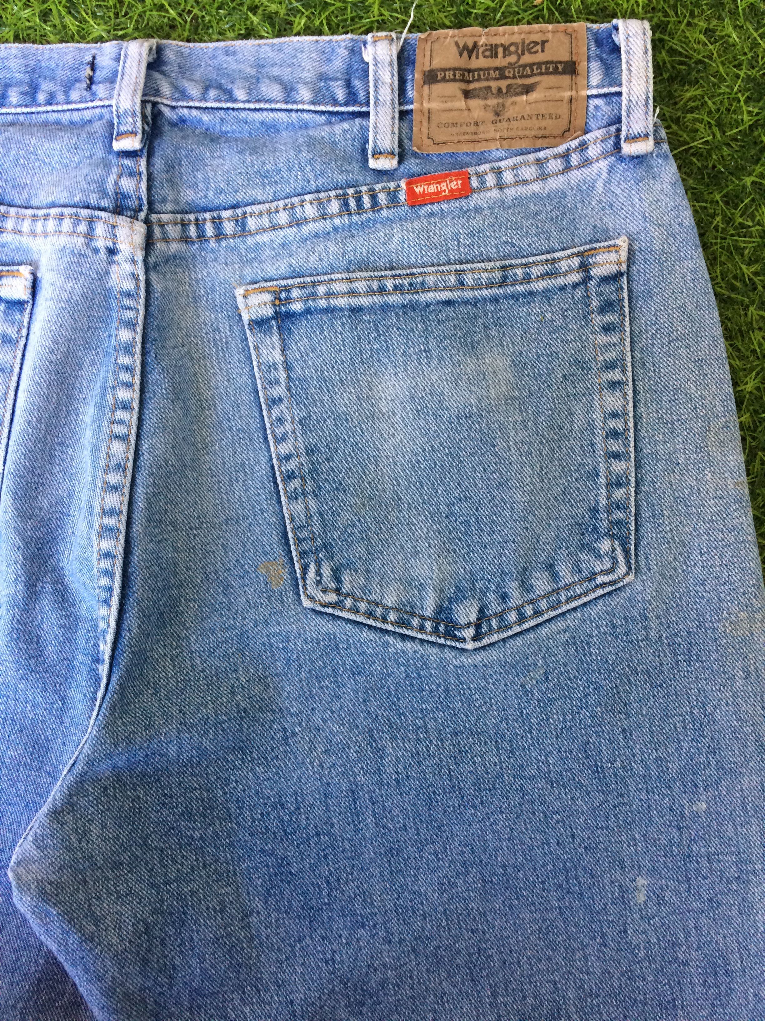 Wrangler Vintage Distressed Painted Jeans #B-466 Size US 33 - 8 Thumbnail