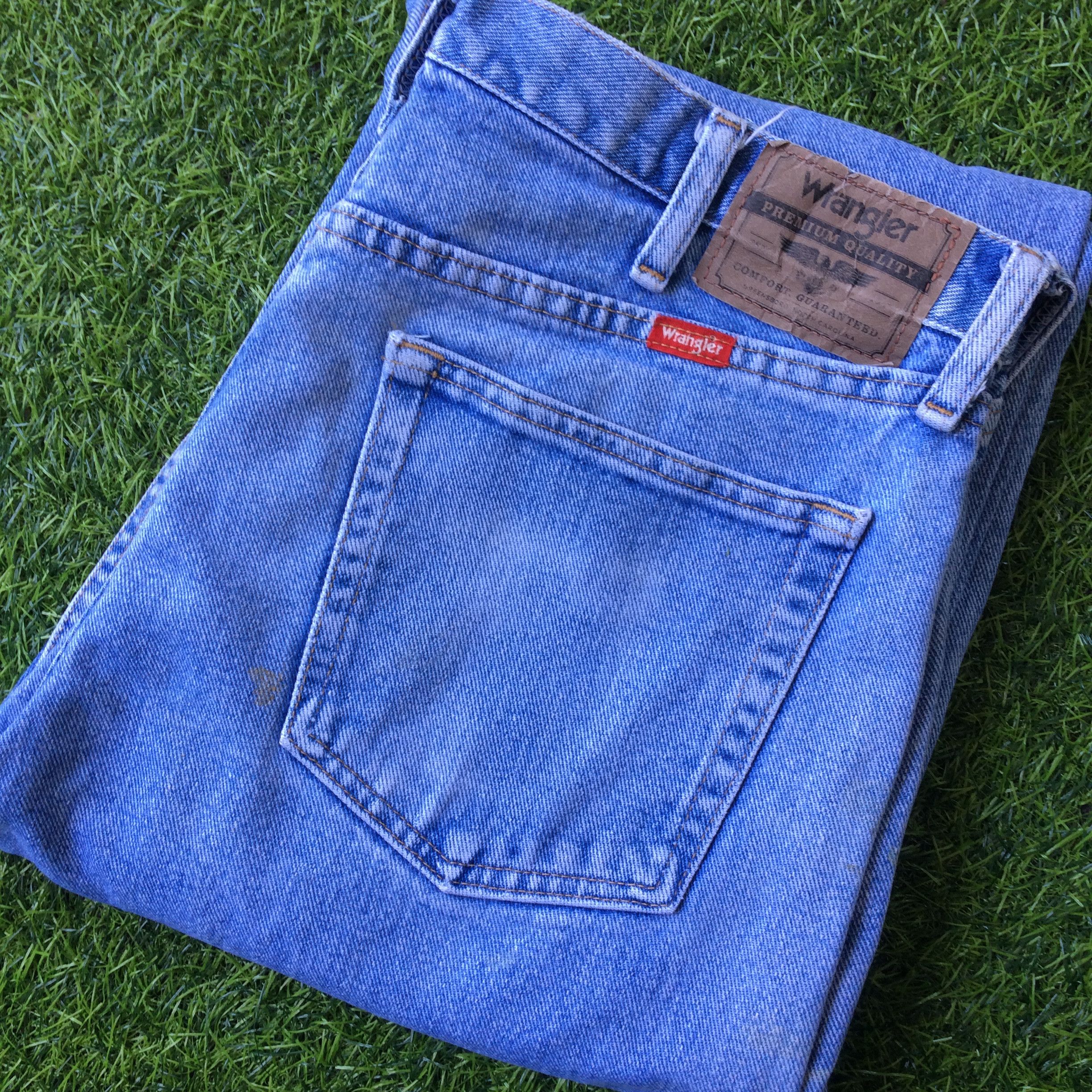 Wrangler Vintage Distressed Painted Jeans #B-466 Size US 33 - 10 Thumbnail