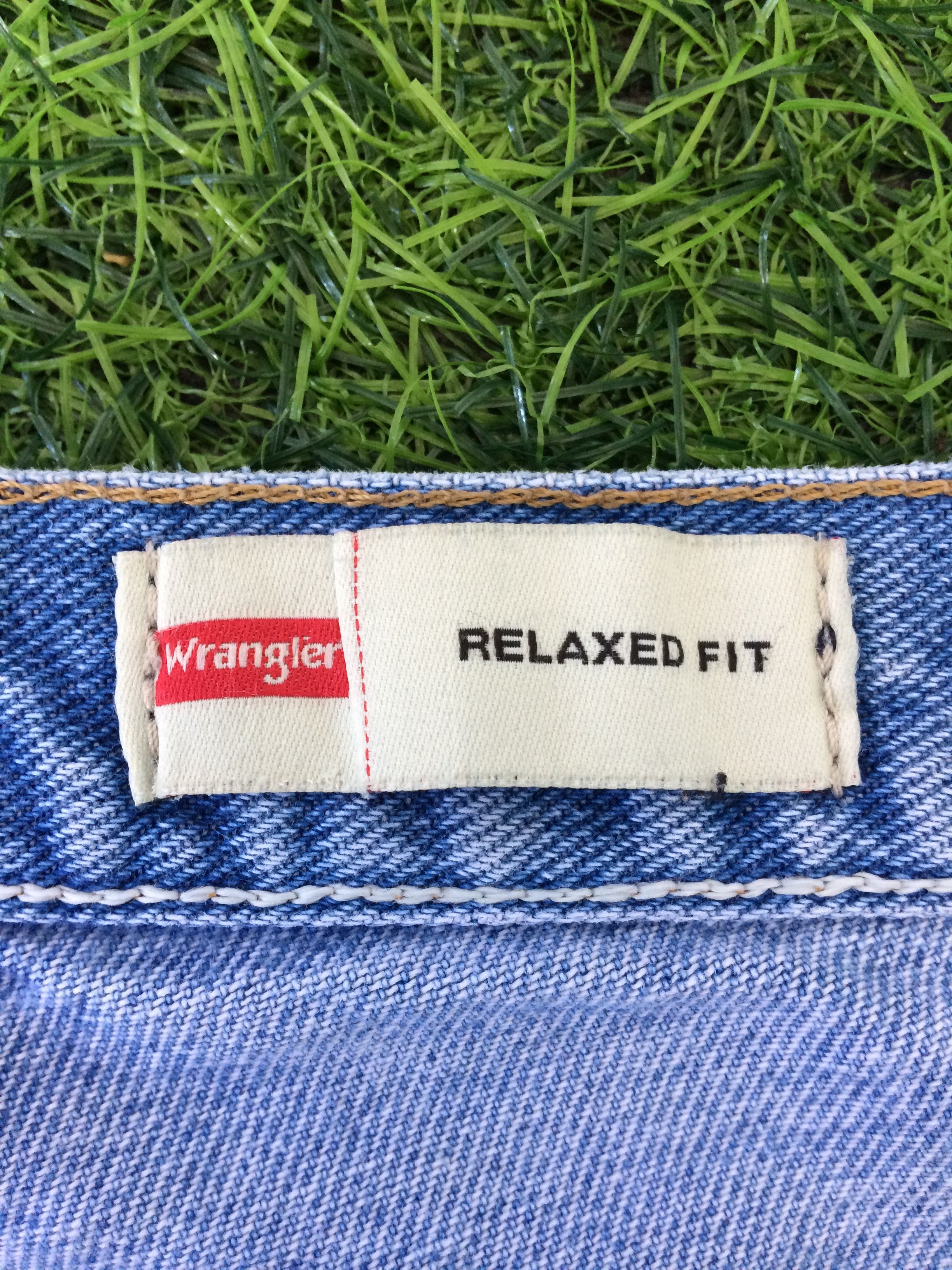 Wrangler Vintage Distressed Painted Jeans #B-466 Size US 33 - 12 Thumbnail