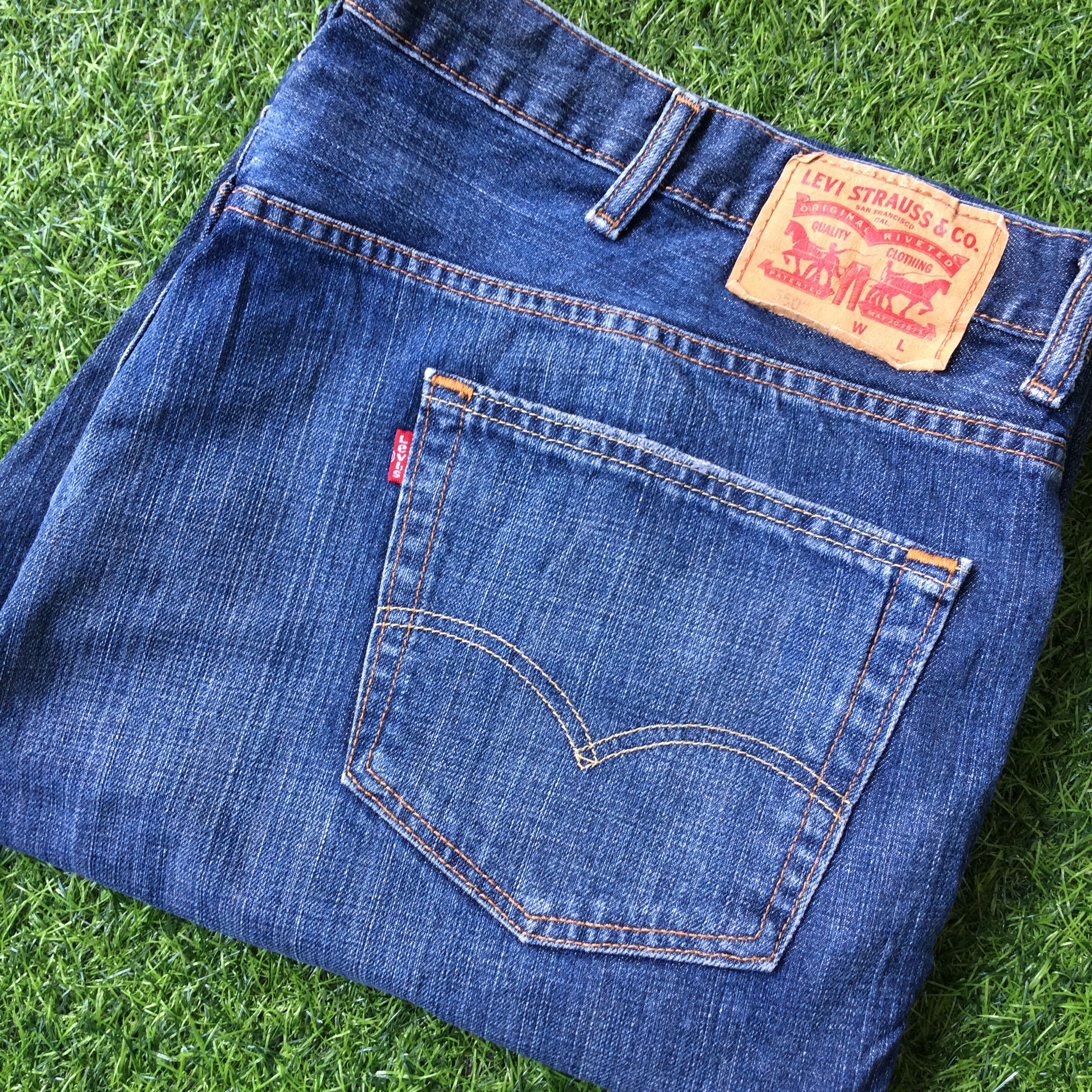 Levi's W45 Distressed Levis 550 Classic Relaxed Fit Jeans #B-404 Size US 44 / EU 60 - 8 Thumbnail