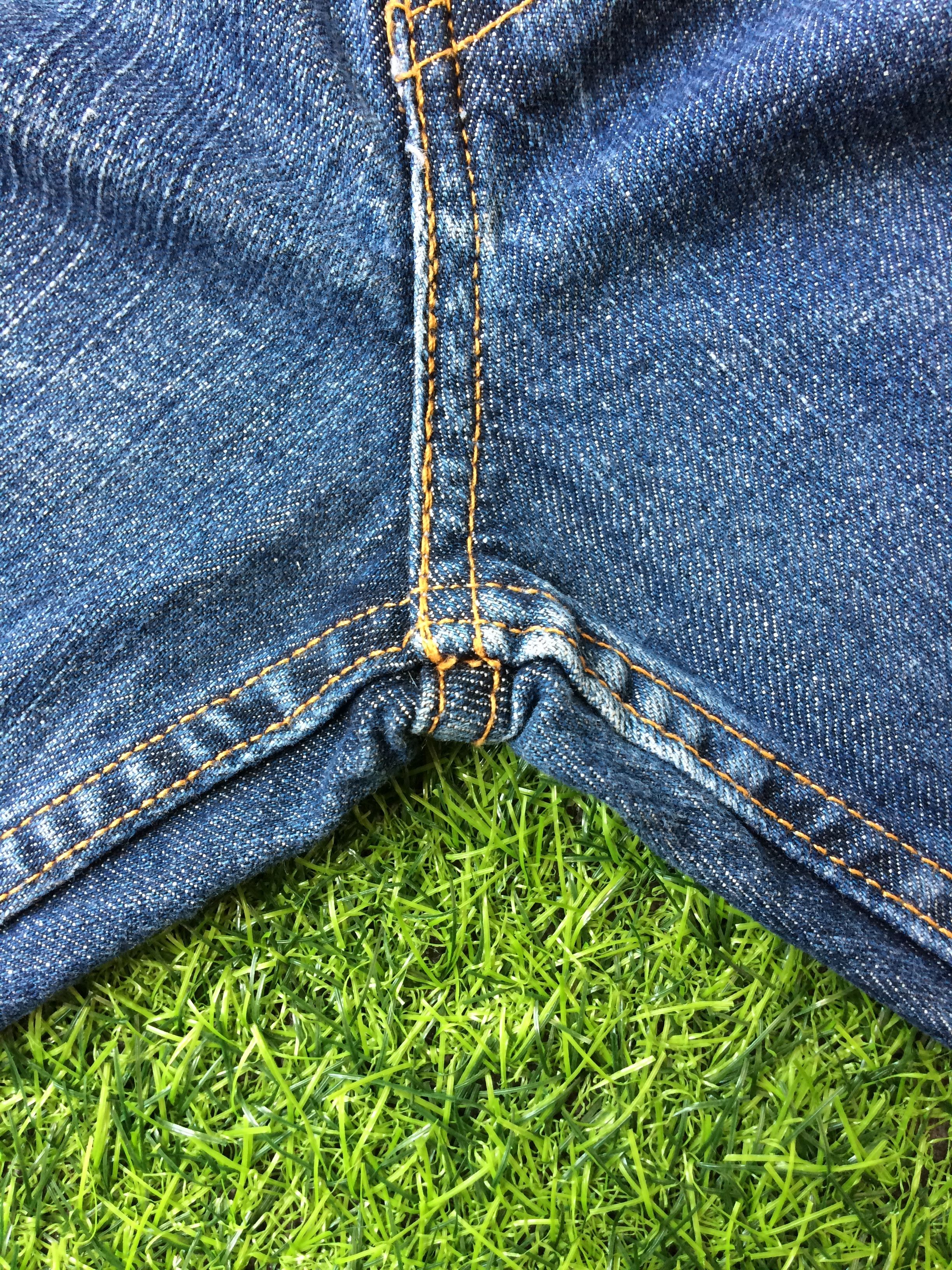 Levi's W45 Distressed Levis 550 Classic Relaxed Fit Jeans #B-404 Size US 44 / EU 60 - 5 Thumbnail