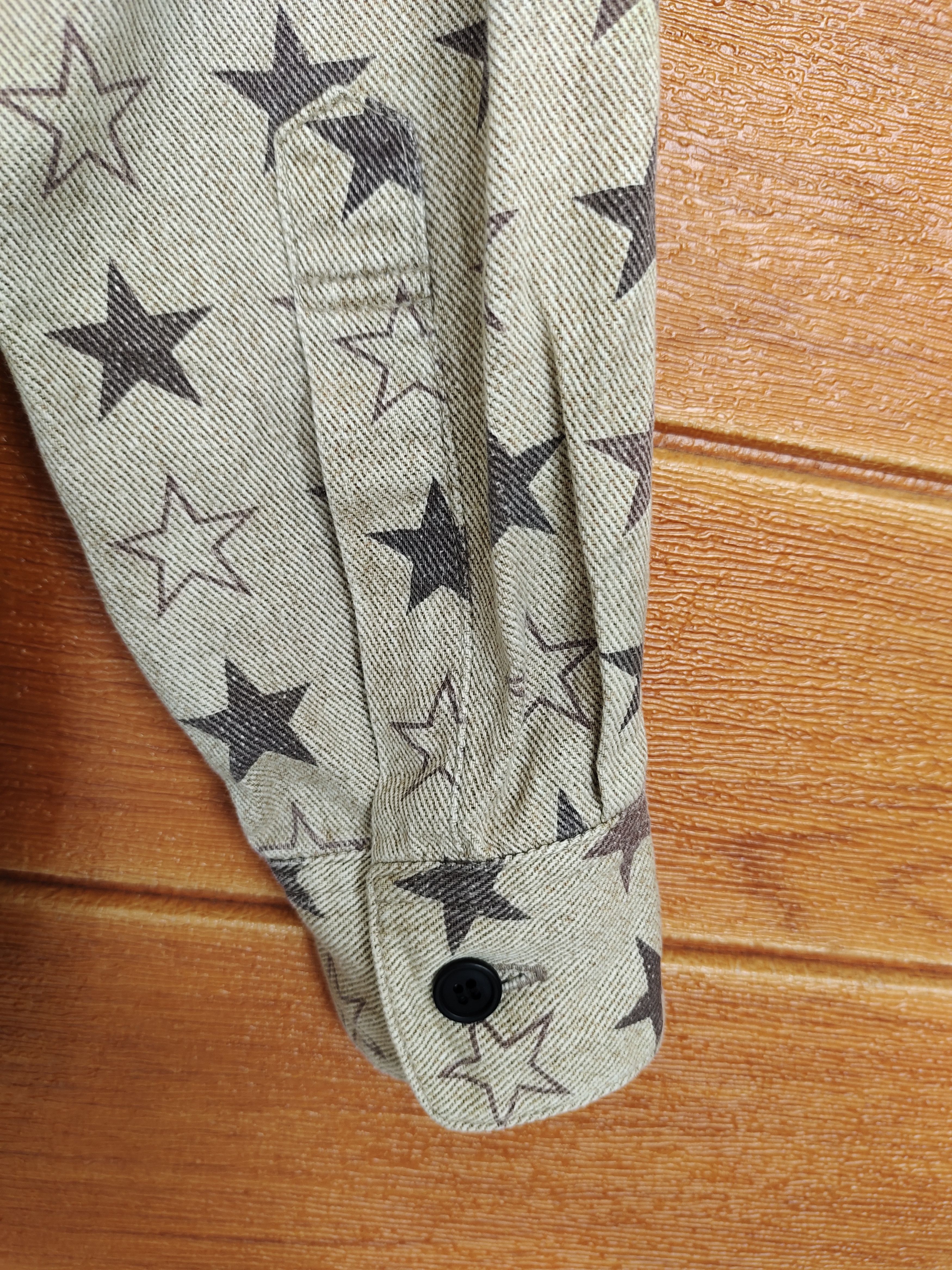 Japanese Brand FRENCH MARKET Made In Japan Stars Fullprint Denim Shirt Size US M / EU 48-50 / 2 - 11 Thumbnail