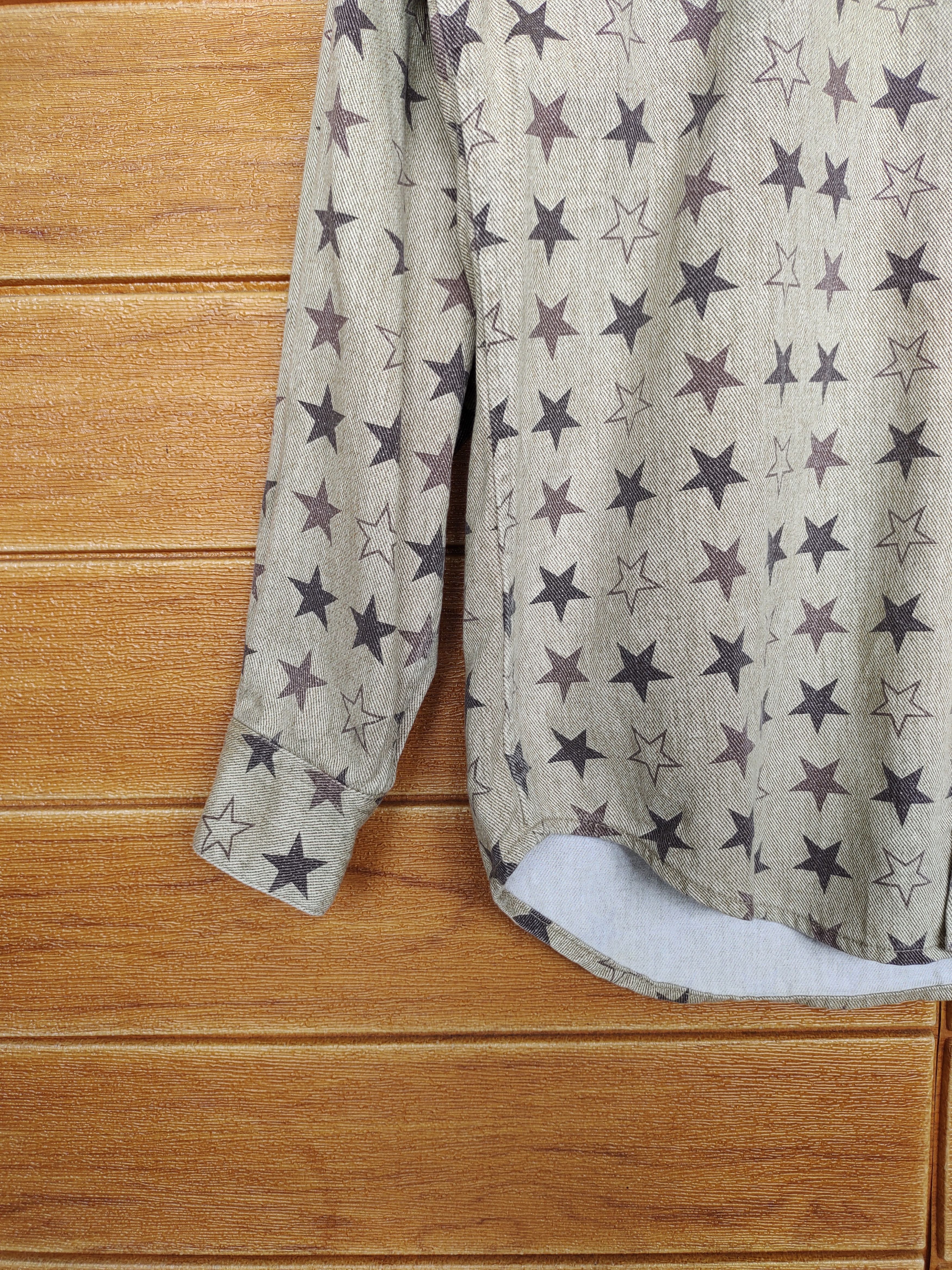 Japanese Brand FRENCH MARKET Made In Japan Stars Fullprint Denim Shirt Size US M / EU 48-50 / 2 - 7 Thumbnail