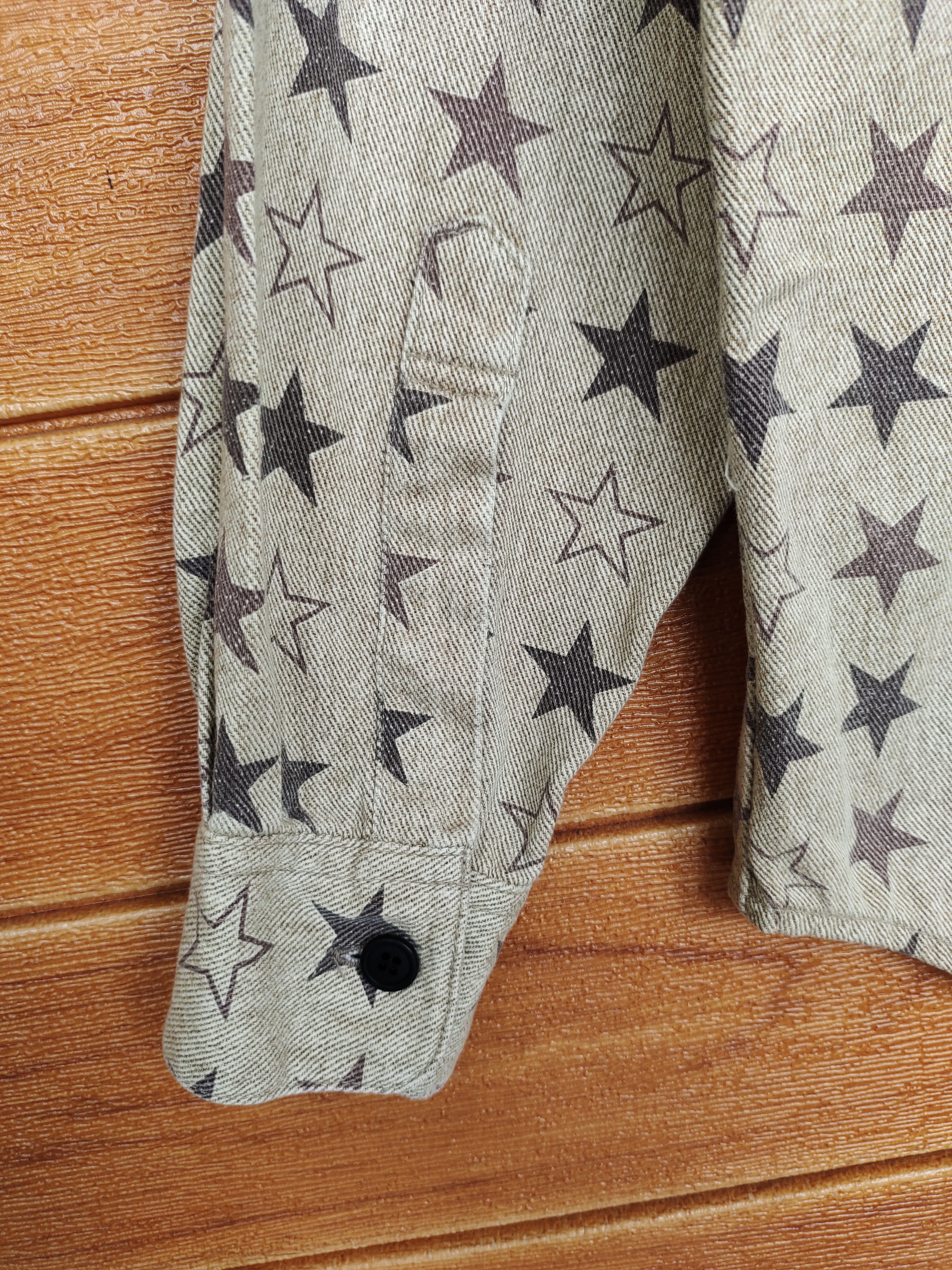 Japanese Brand FRENCH MARKET Made In Japan Stars Fullprint Denim Shirt Size US M / EU 48-50 / 2 - 10 Thumbnail