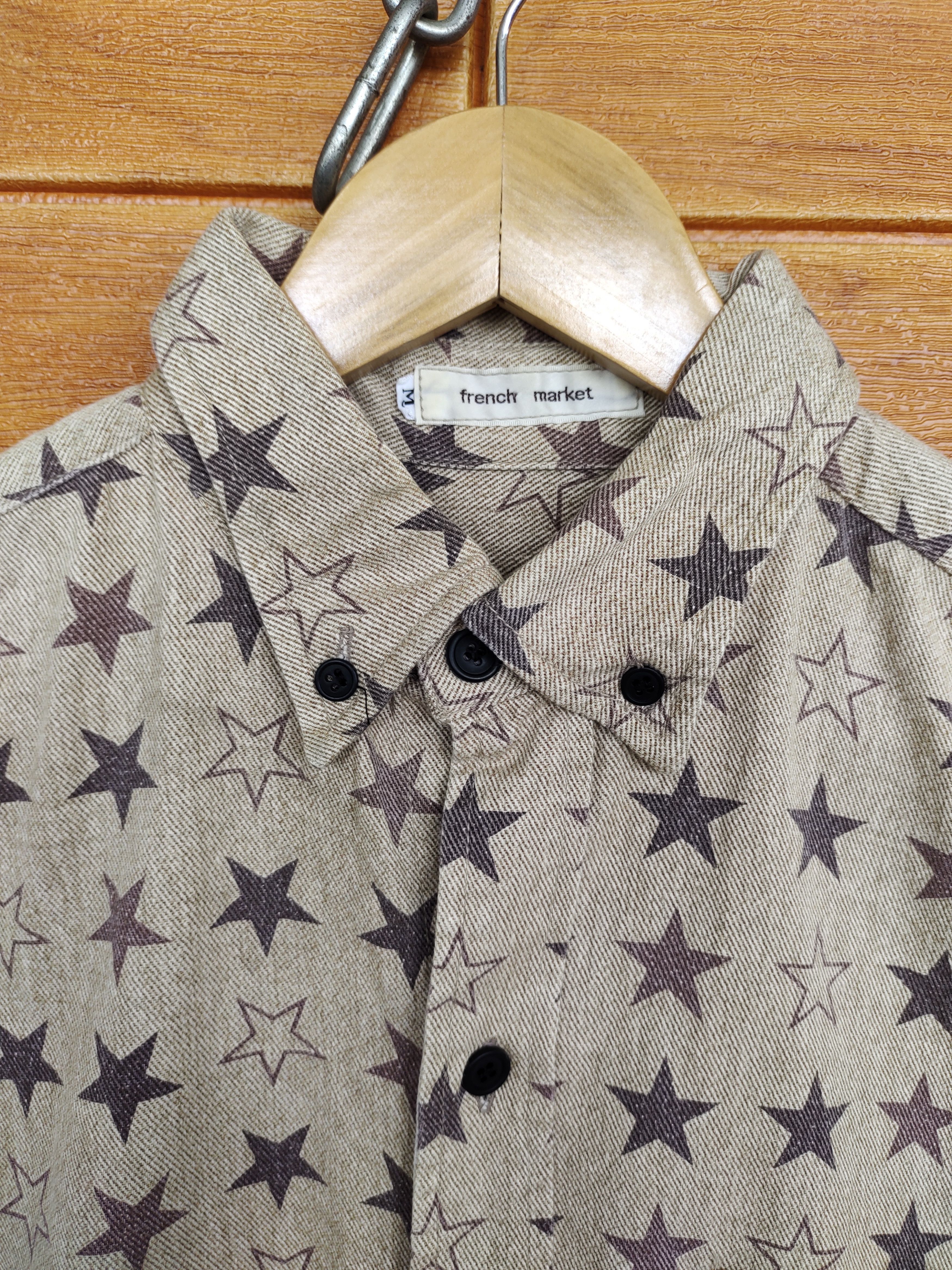 Japanese Brand FRENCH MARKET Made In Japan Stars Fullprint Denim Shirt Size US M / EU 48-50 / 2 - 3 Thumbnail