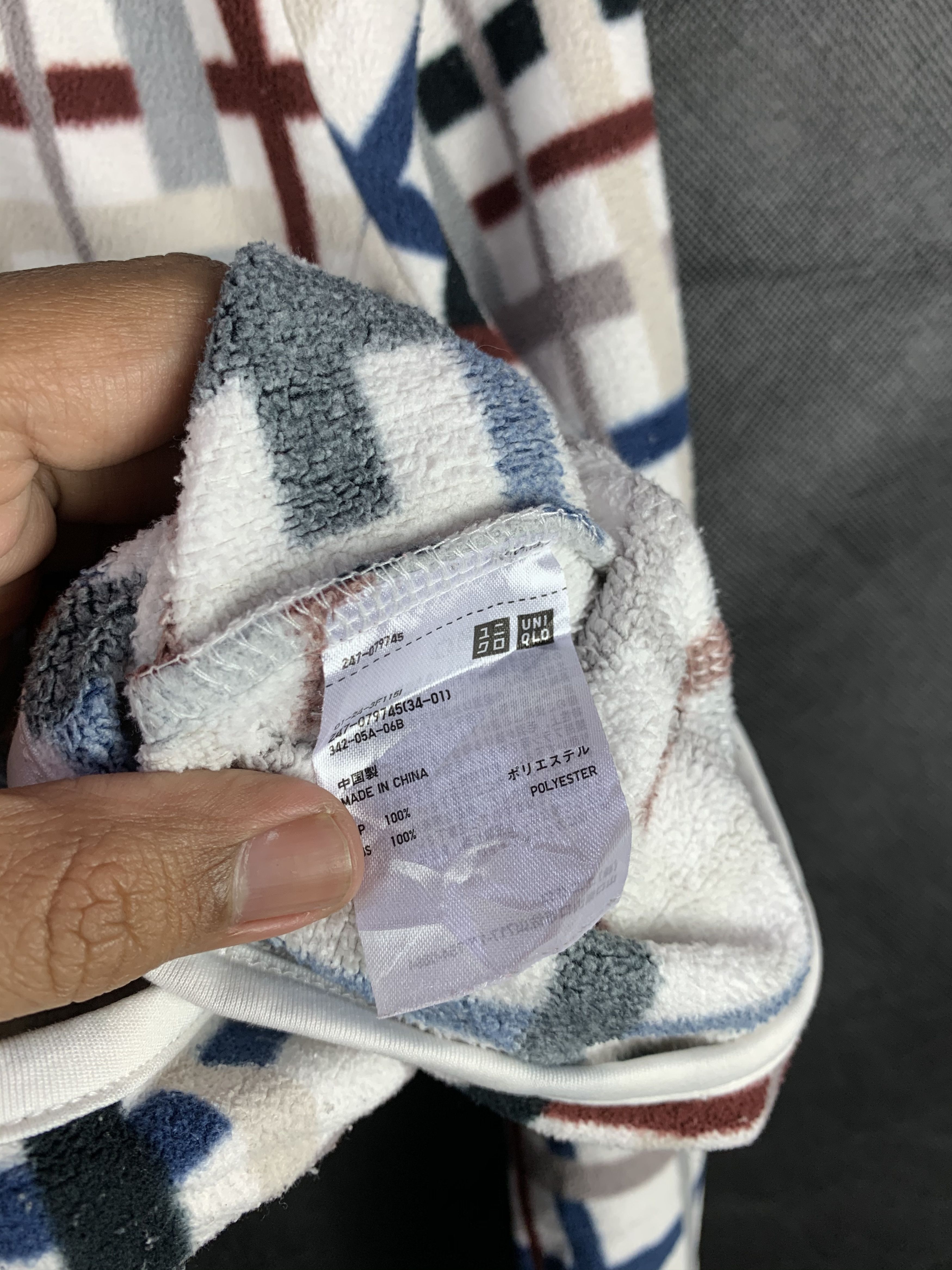 Japanese Brand Steals! Uniqlo Swedish Designer Symmetrical Fleece Jacket Size S / US 4 / IT 40 - 7 Thumbnail