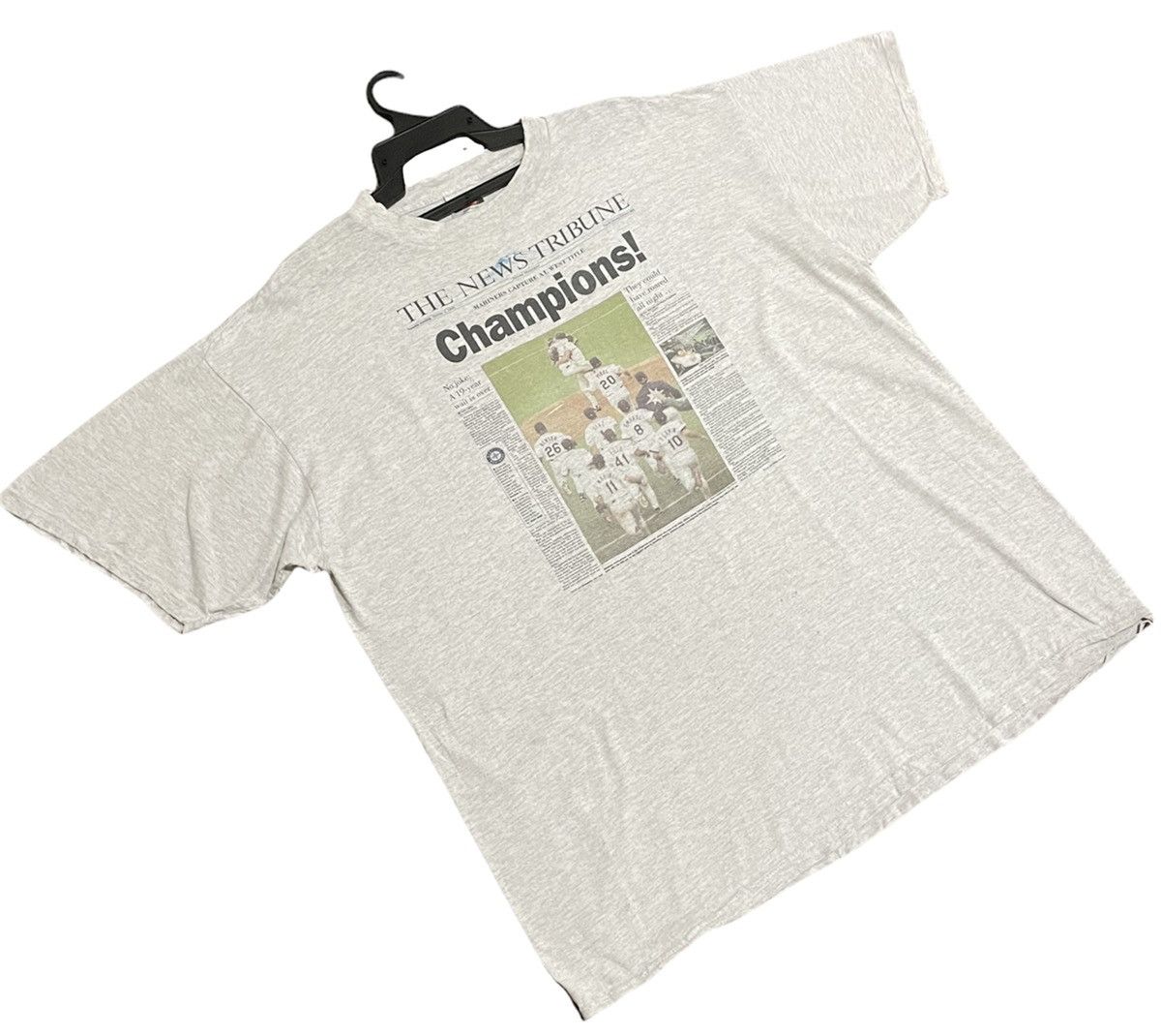 MLB Rare Seattle Mariners Newspaper Headline Champions Tee Size US XXL / EU 58 / 5 - 3 Thumbnail