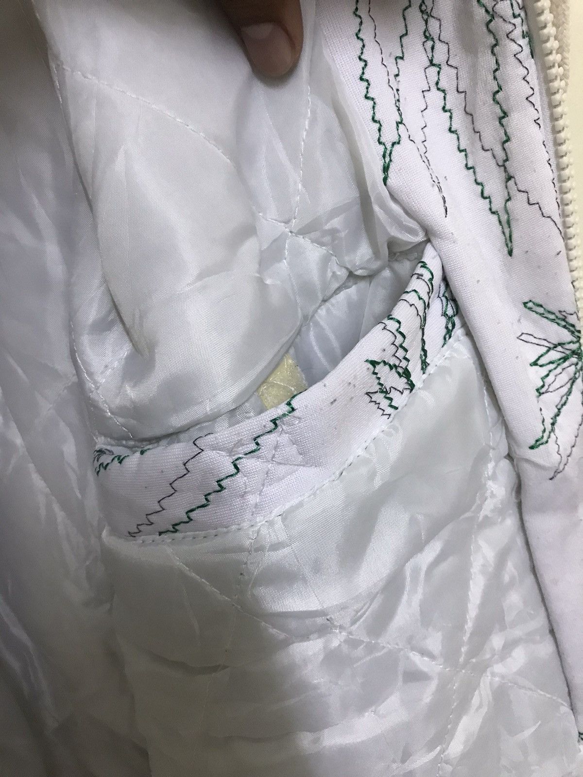 Vintage Vintage Marijuana Full Emboridery Zip Up Hoodie Sweatshirt Size US M / EU 48-50 / 2 - 9 Thumbnail