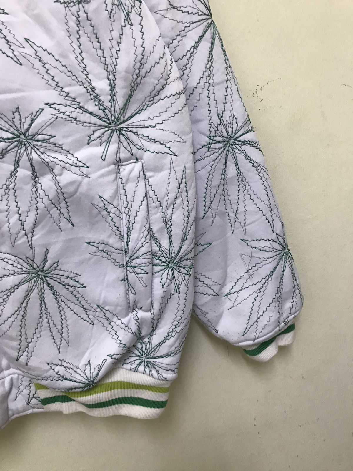 Vintage Vintage Marijuana Full Emboridery Zip Up Hoodie Sweatshirt Size US M / EU 48-50 / 2 - 5 Thumbnail