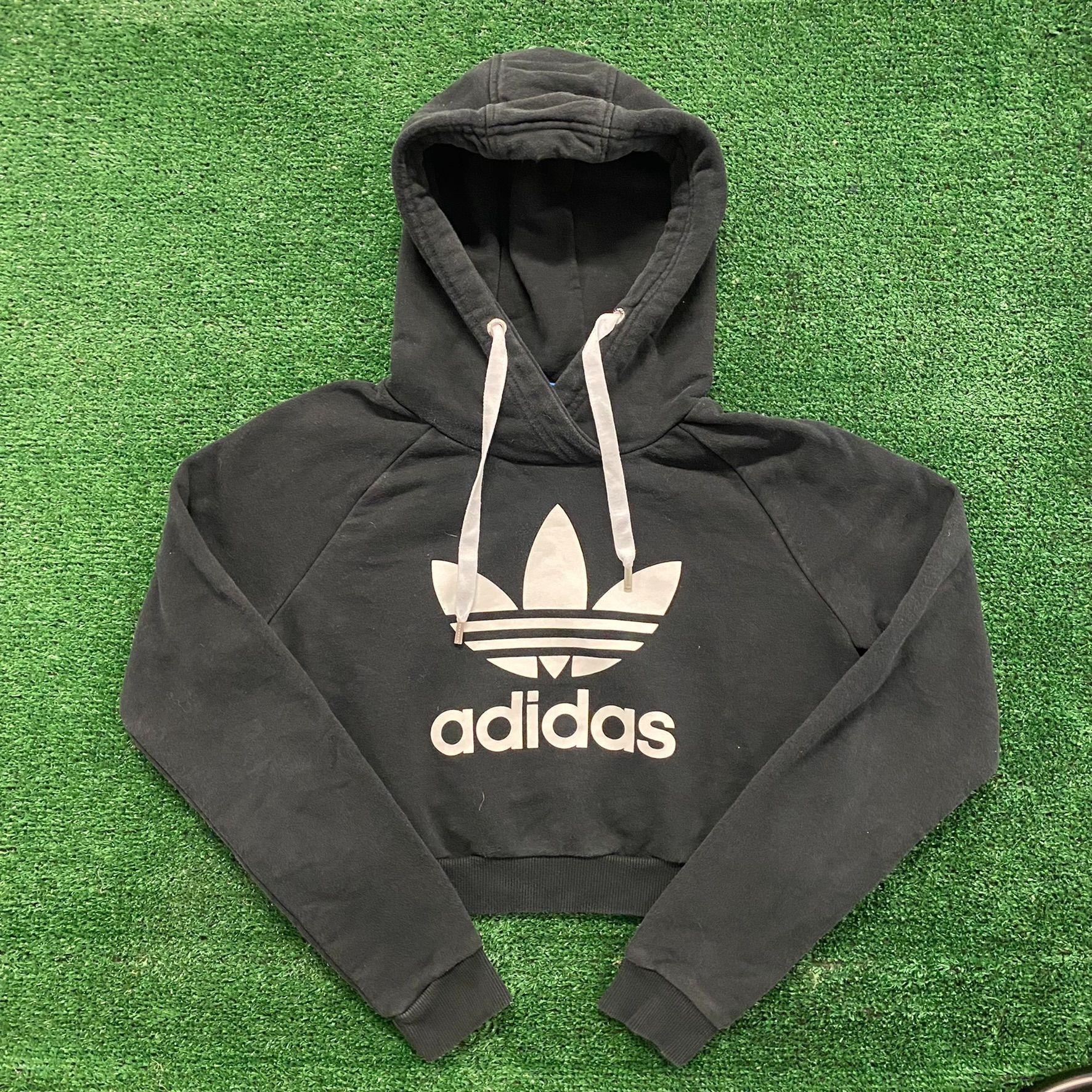 Adidas Adidas Trefoil Essential Cropped Hoodie Sweatshirt Size US S / EU 44-46 / 1 - 1 Thumbnail