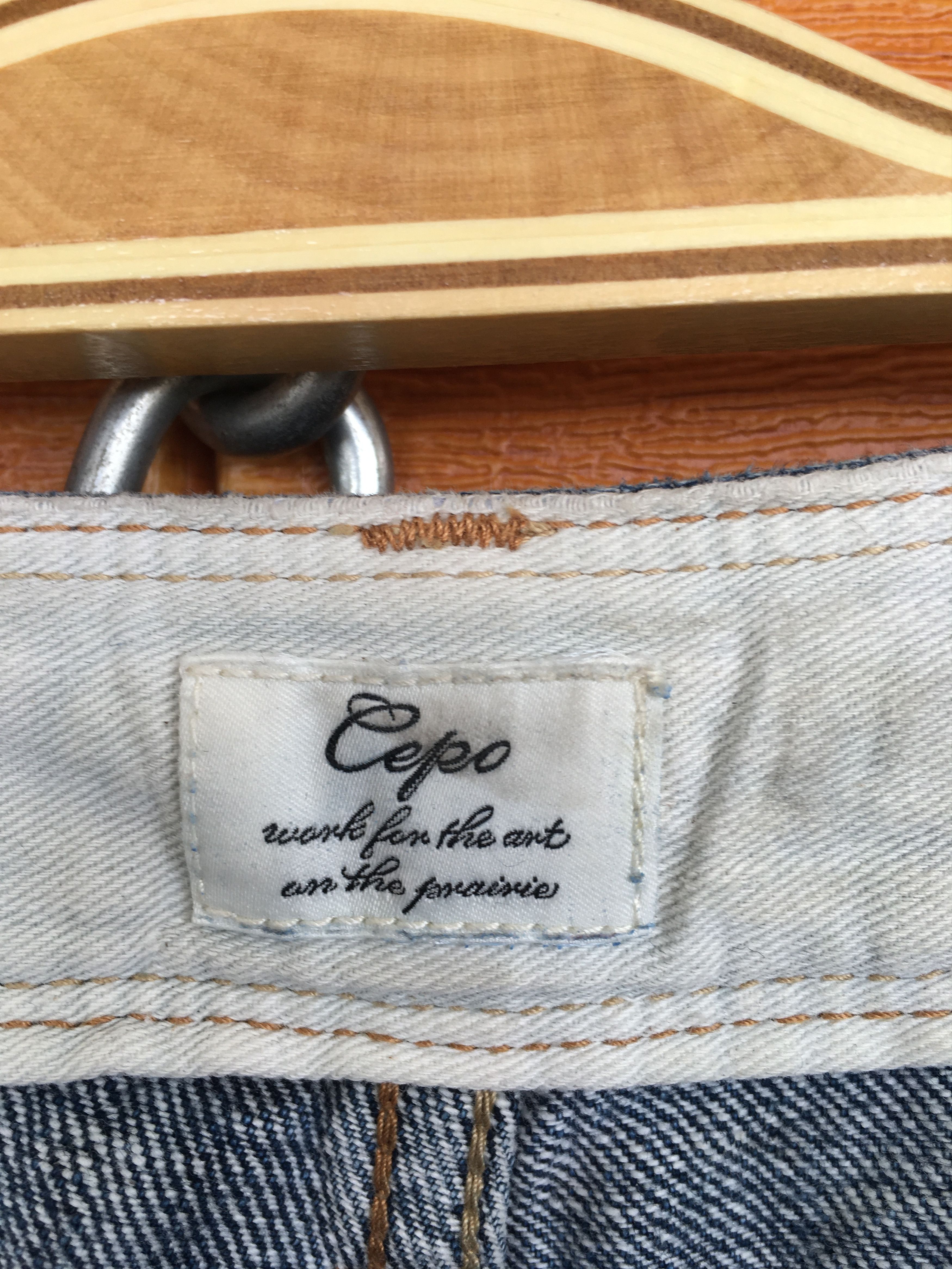 Number (N)ine × Undercover Cepo Distressed Denim Jeans Size US 31 - 22 Thumbnail