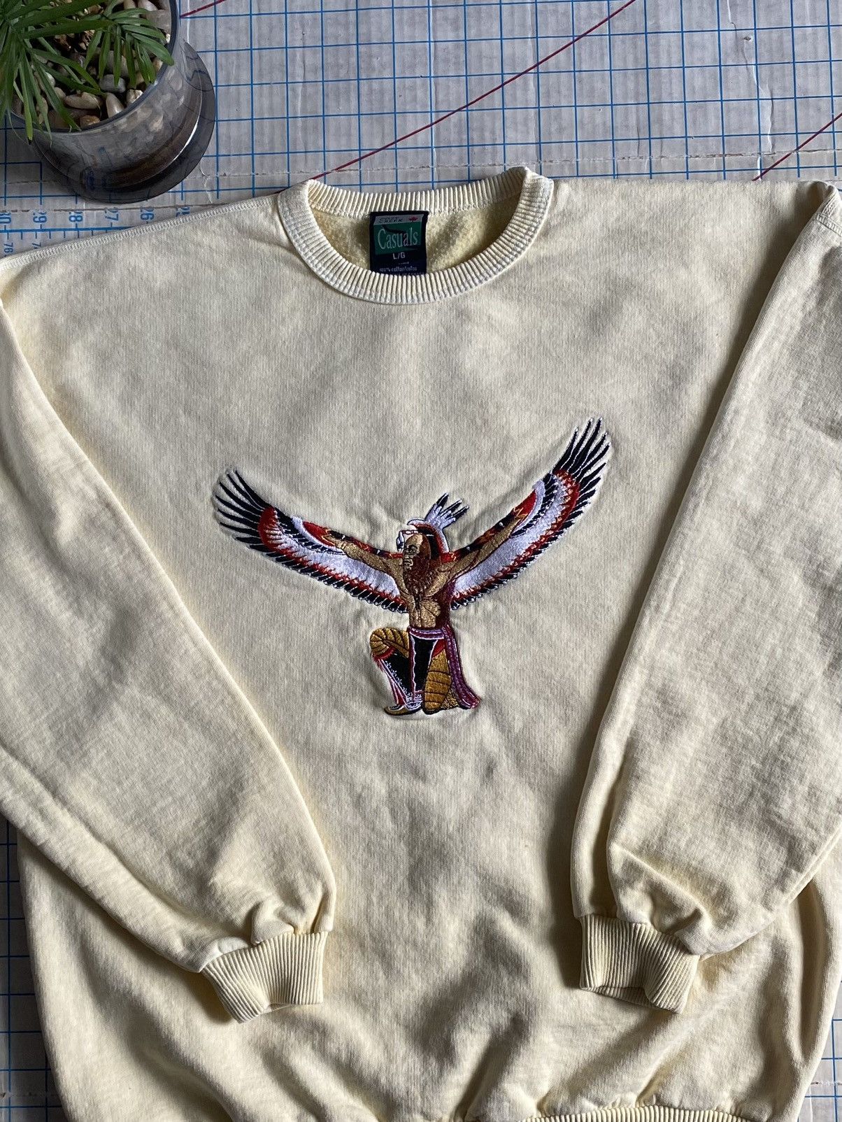 Native × Vintage Vintage Eagle Man First Nations Indian Embroidered Sweater Size US L / EU 52-54 / 3 - 3 Thumbnail