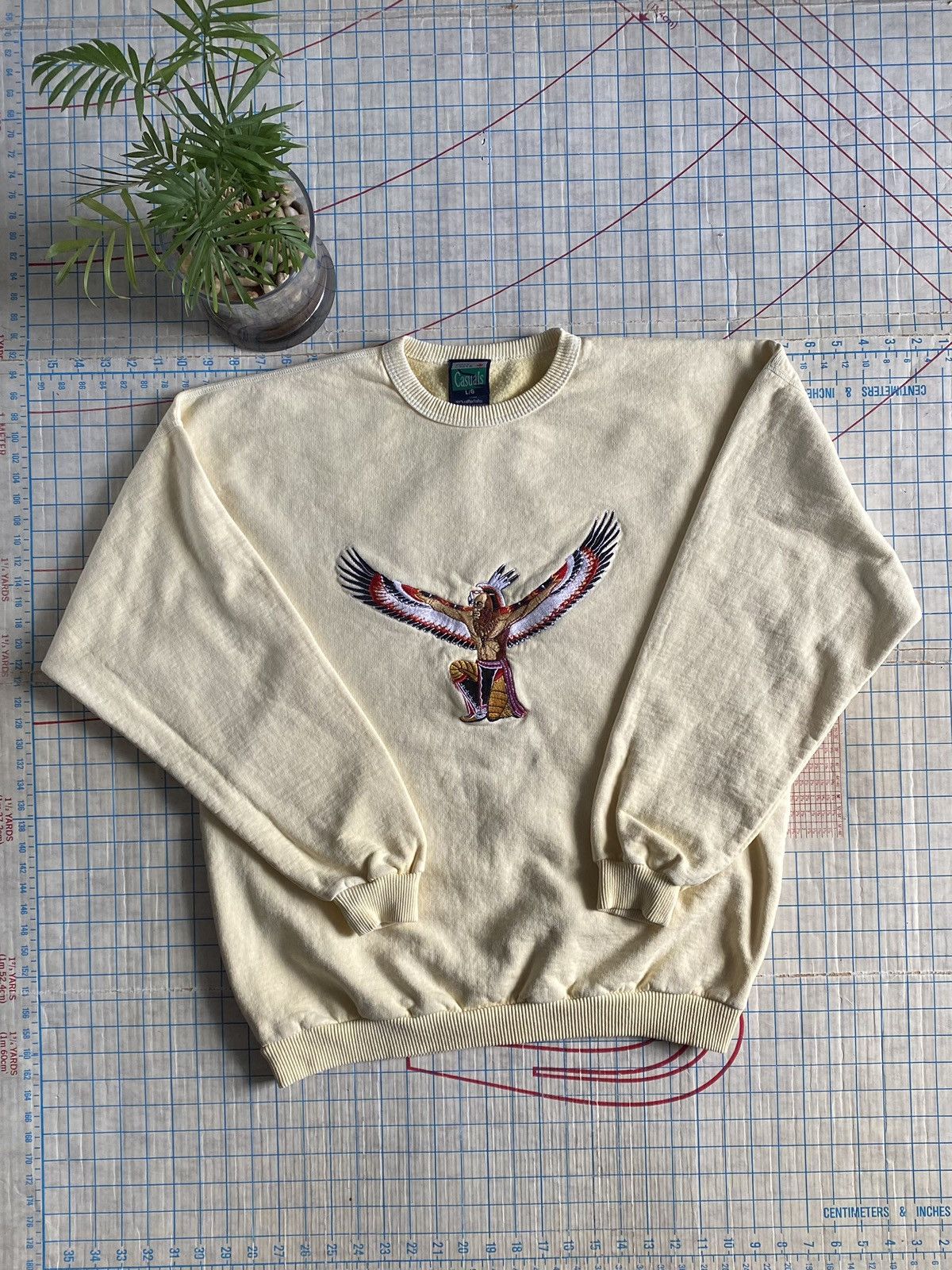 Native × Vintage Vintage Eagle Man First Nations Indian Embroidered Sweater Size US L / EU 52-54 / 3 - 2 Thumbnail