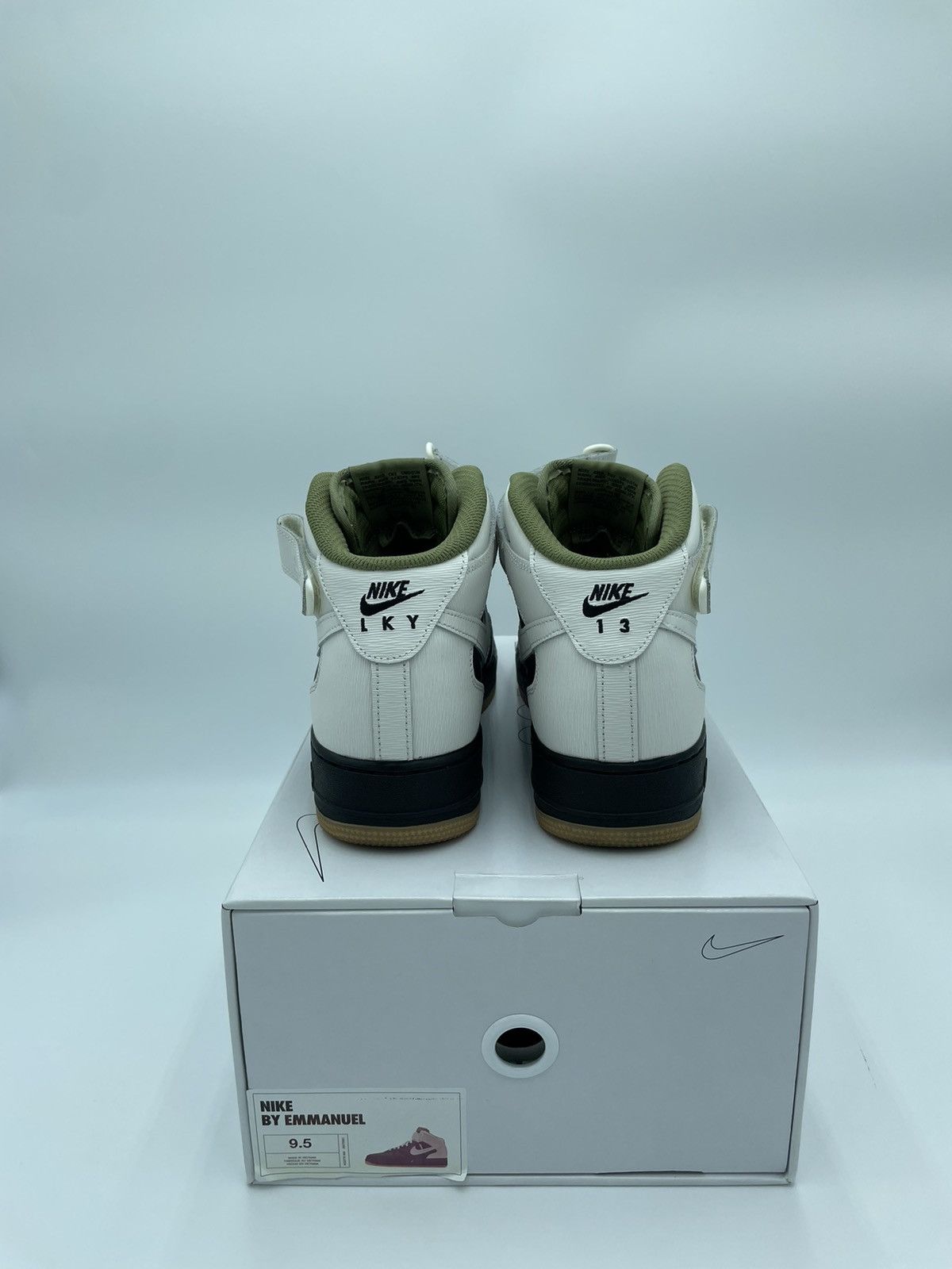 Nike Nike Air Force 1 Size US 9.5 / EU 42-43 - 4 Thumbnail