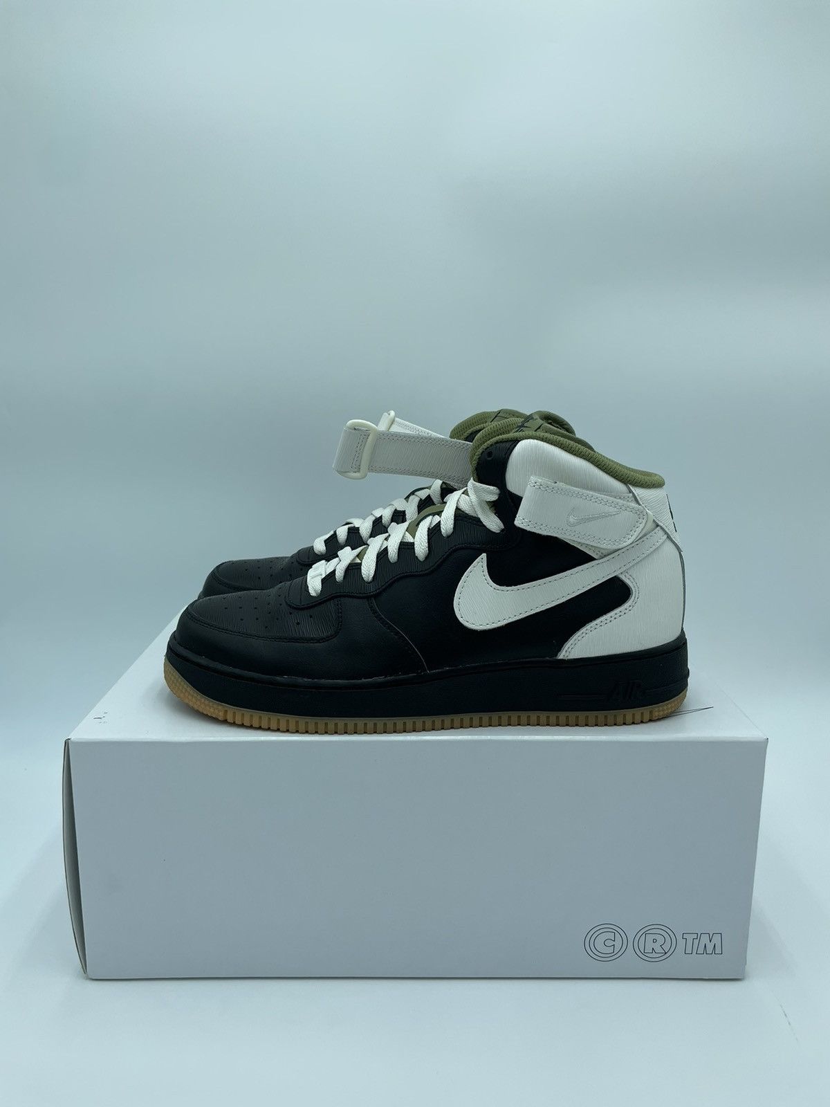 Nike Nike Air Force 1 Size US 9.5 / EU 42-43 - 1 Thumbnail