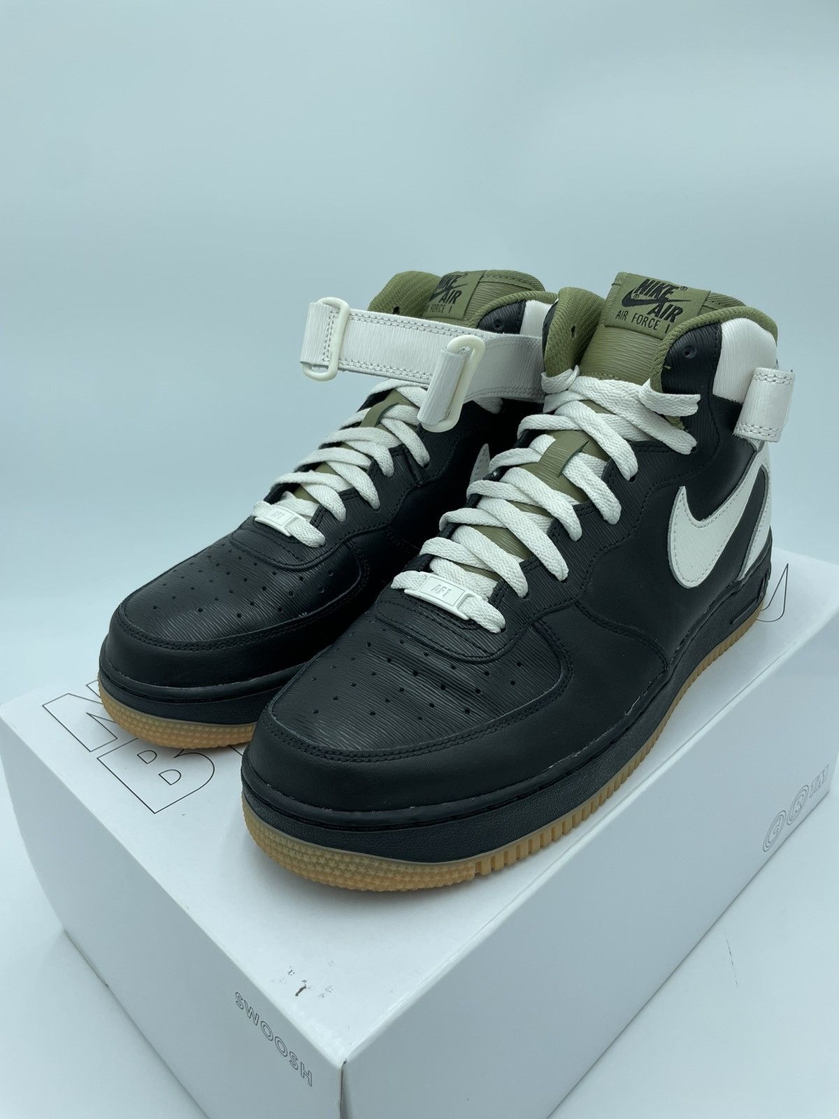 Nike Nike Air Force 1 Size US 9.5 / EU 42-43 - 8 Thumbnail