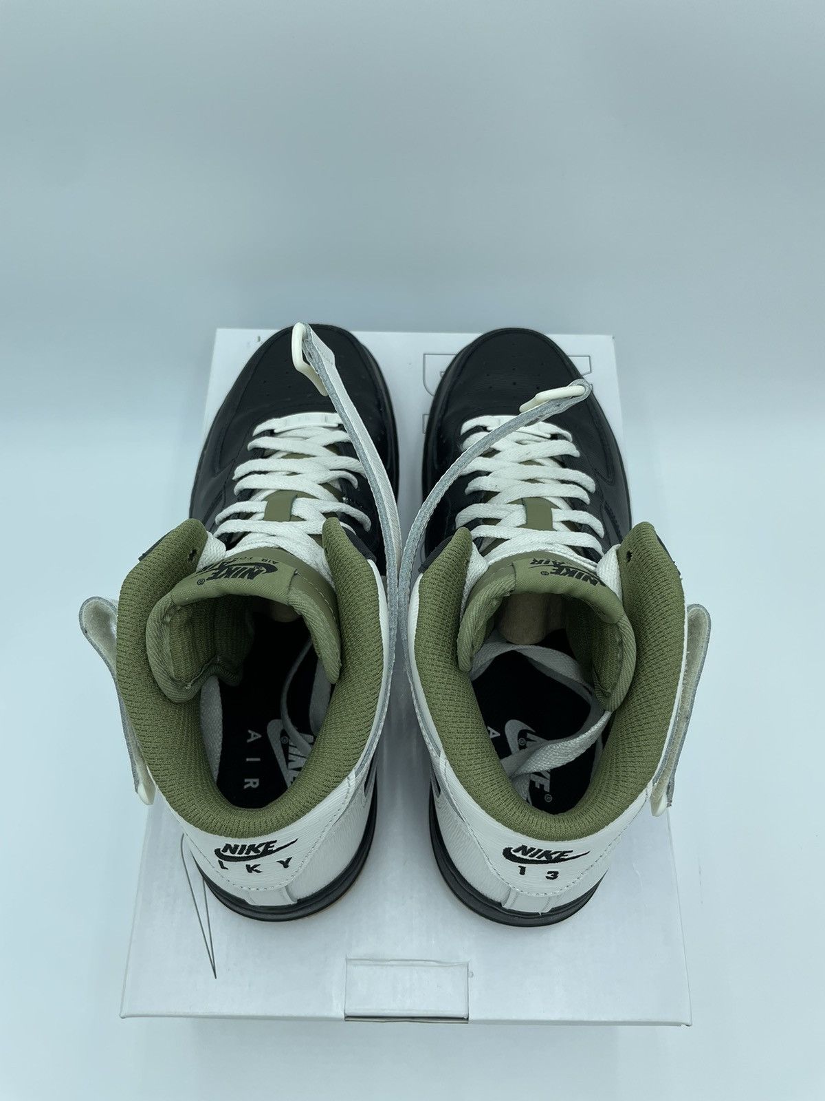 Nike Nike Air Force 1 Size US 9.5 / EU 42-43 - 6 Thumbnail