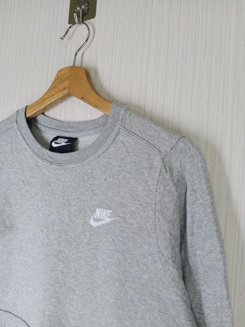 Nike × Vintage Vintage Nike Mini Swoosh Crewneck Sweatshirt Size US M / EU 48-50 / 2 - 1 Thumbnail