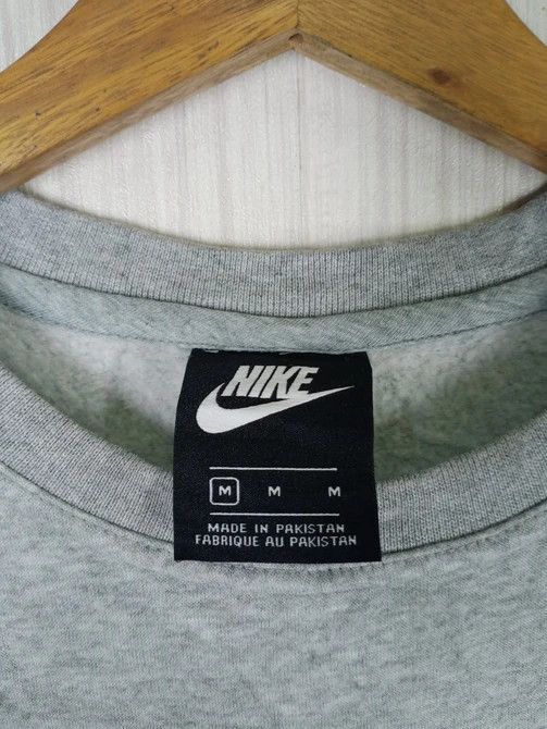 Nike × Vintage Vintage Nike Mini Swoosh Crewneck Sweatshirt Size US M / EU 48-50 / 2 - 6 Thumbnail