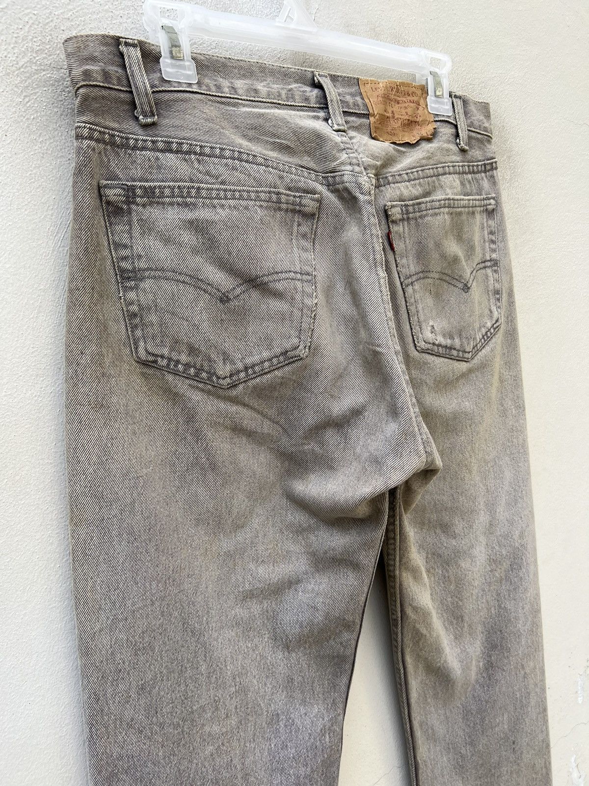 Levi's Trashed VTG 80s Levi’s 501 Sun Fade Black Denim Mud Jeans Size US 33 - 16 Thumbnail