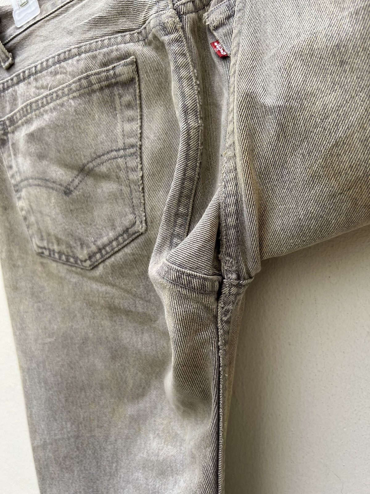 Levi's Trashed VTG 80s Levi’s 501 Sun Fade Black Denim Mud Jeans Size US 33 - 22 Thumbnail