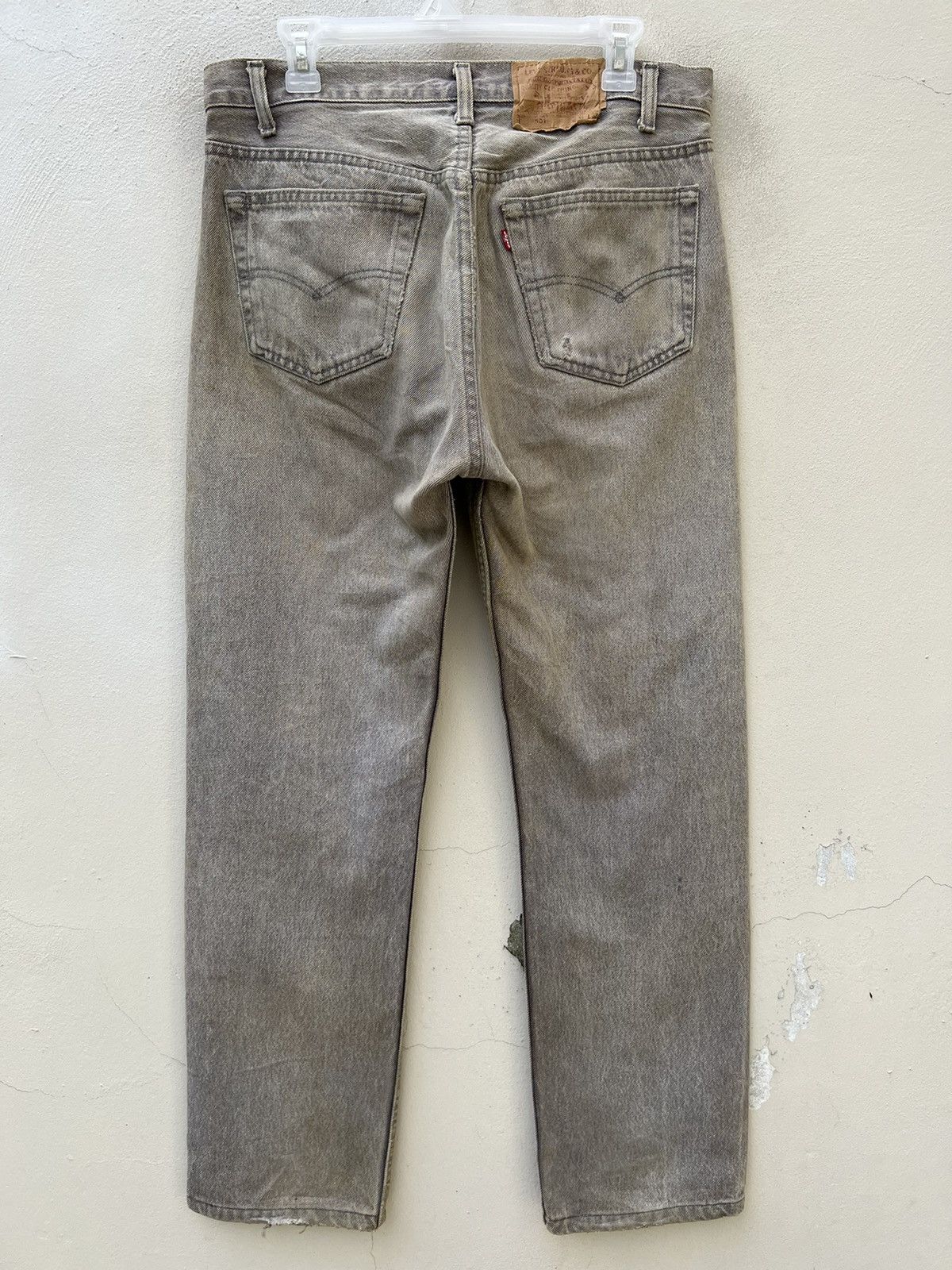 Levi's Trashed VTG 80s Levi’s 501 Sun Fade Black Denim Mud Jeans Size US 33 - 15 Thumbnail