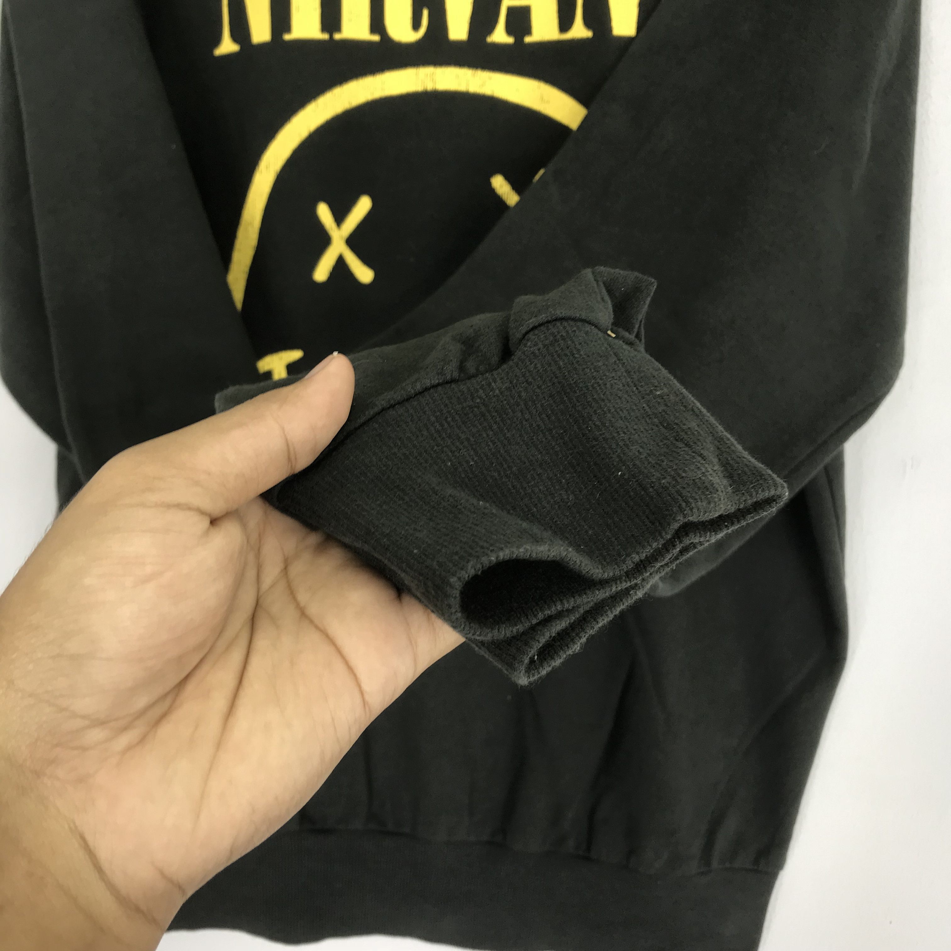 Band Tees Nirvana Band Grunge Sweater Backprinted Kurt Cobain Size US M / EU 48-50 / 2 - 6 Thumbnail