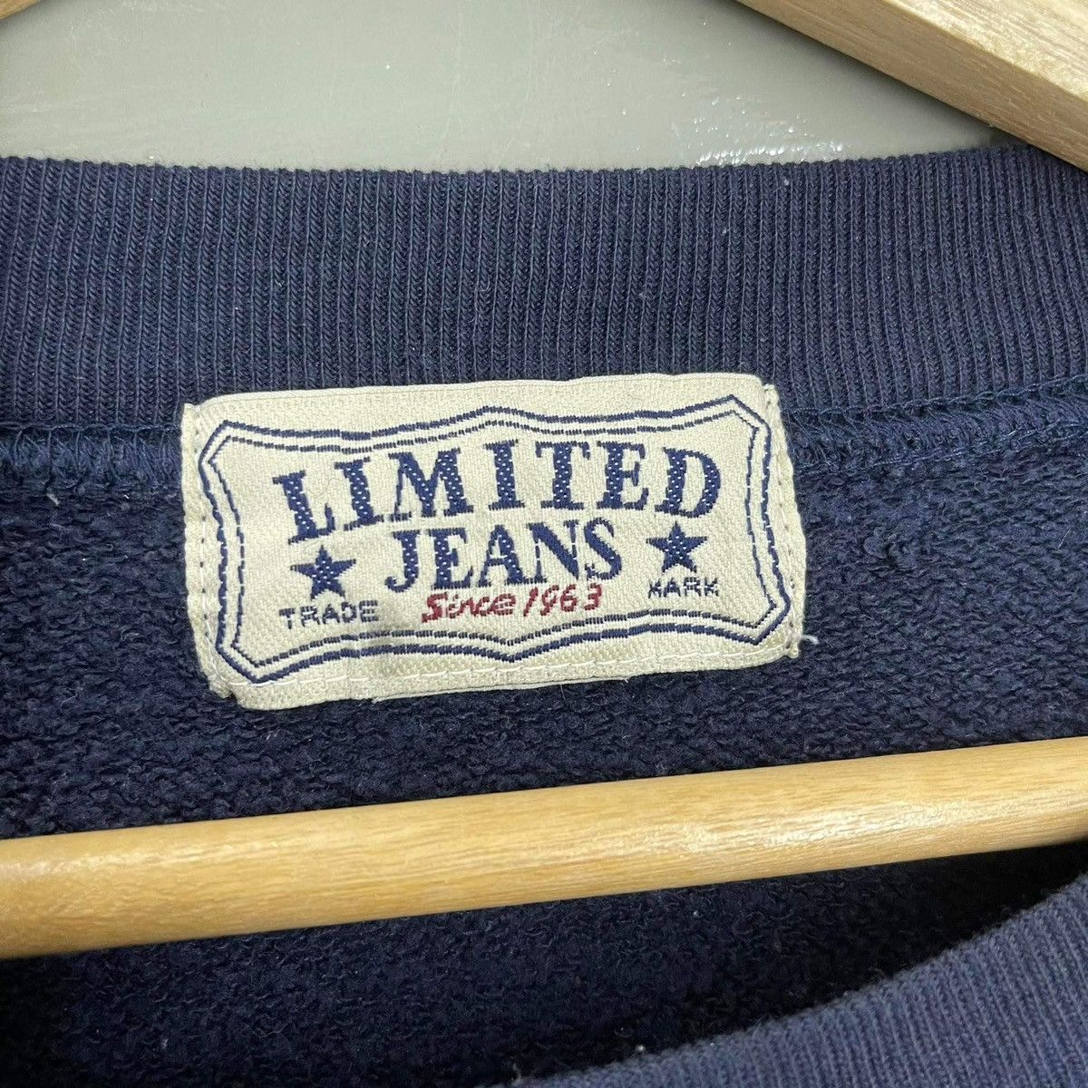 Jean × Vintage Vintage 90s Limited Jeans Worldwide Crewneck Sweatshirt Size US L / EU 52-54 / 3 - 7 Thumbnail