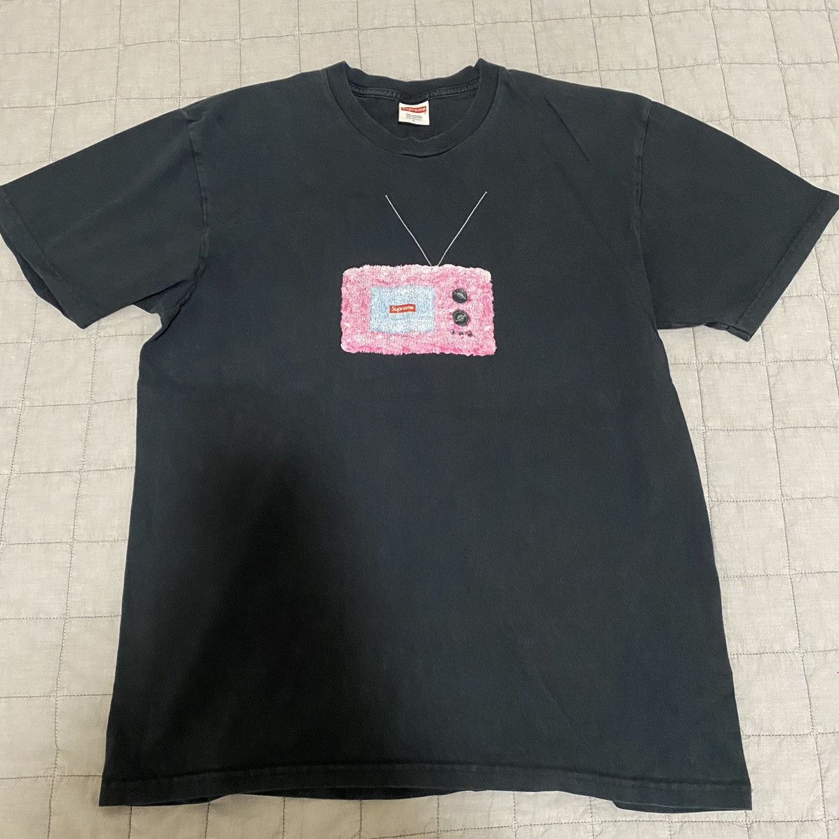 Supreme tv t clearance shirt