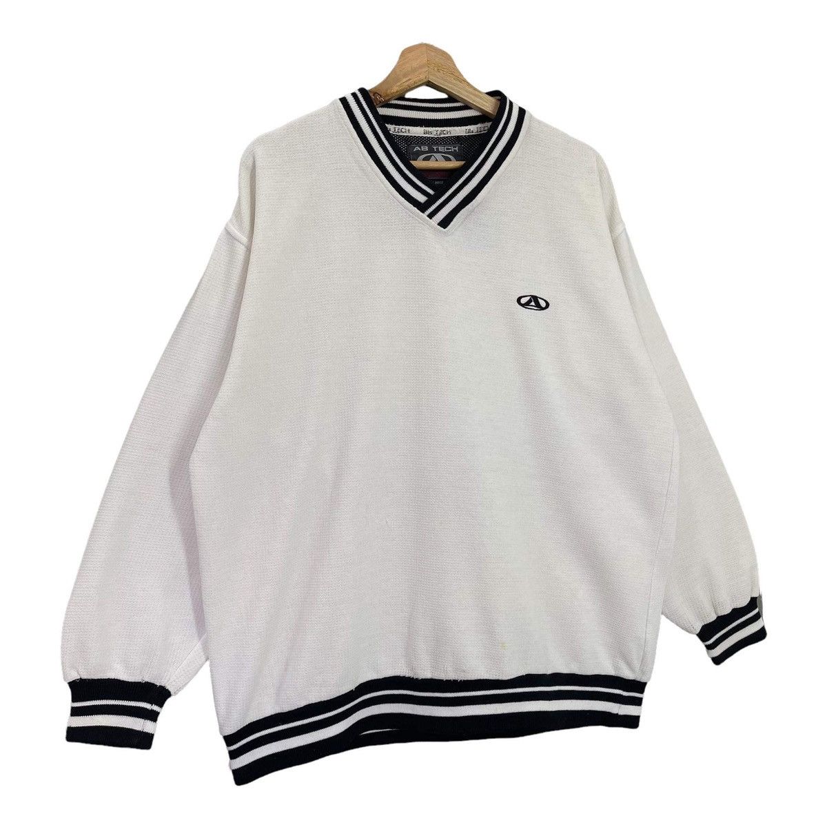 Vintage Vintage Ab-Tech Small Logo Embroidered Pullover Crewneck Size US L / EU 52-54 / 3 - 2 Thumbnail