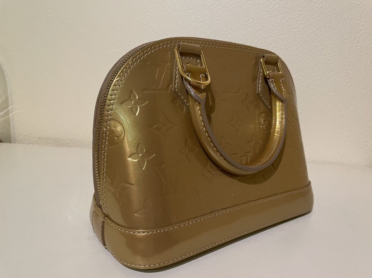Louis Vuitton LOUIS VUITTON Alma Monogram Vernis Handbag Size ONE SIZE - 10 Thumbnail