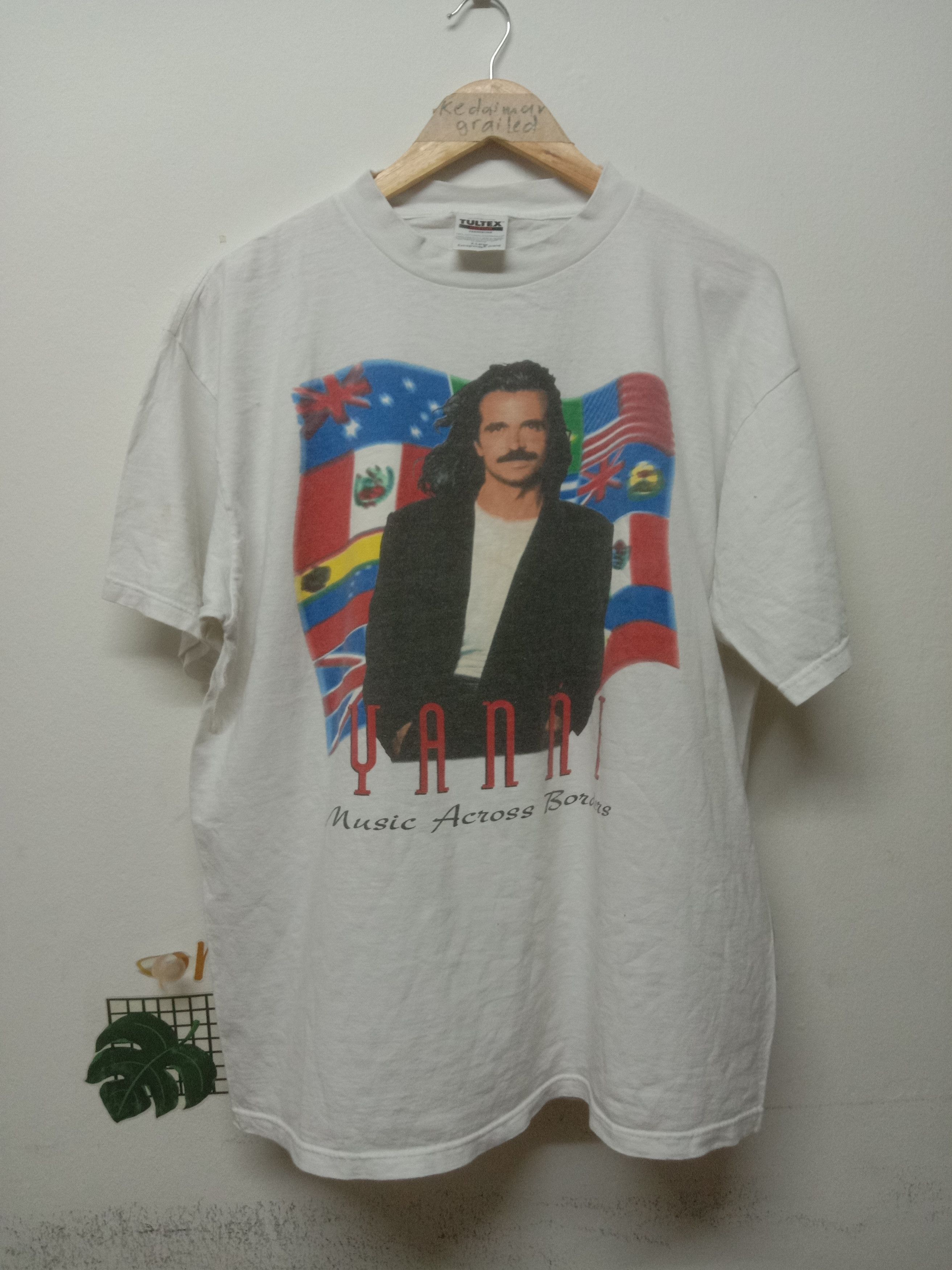 Vintage 1995 Yanni Musician World Tour Tee