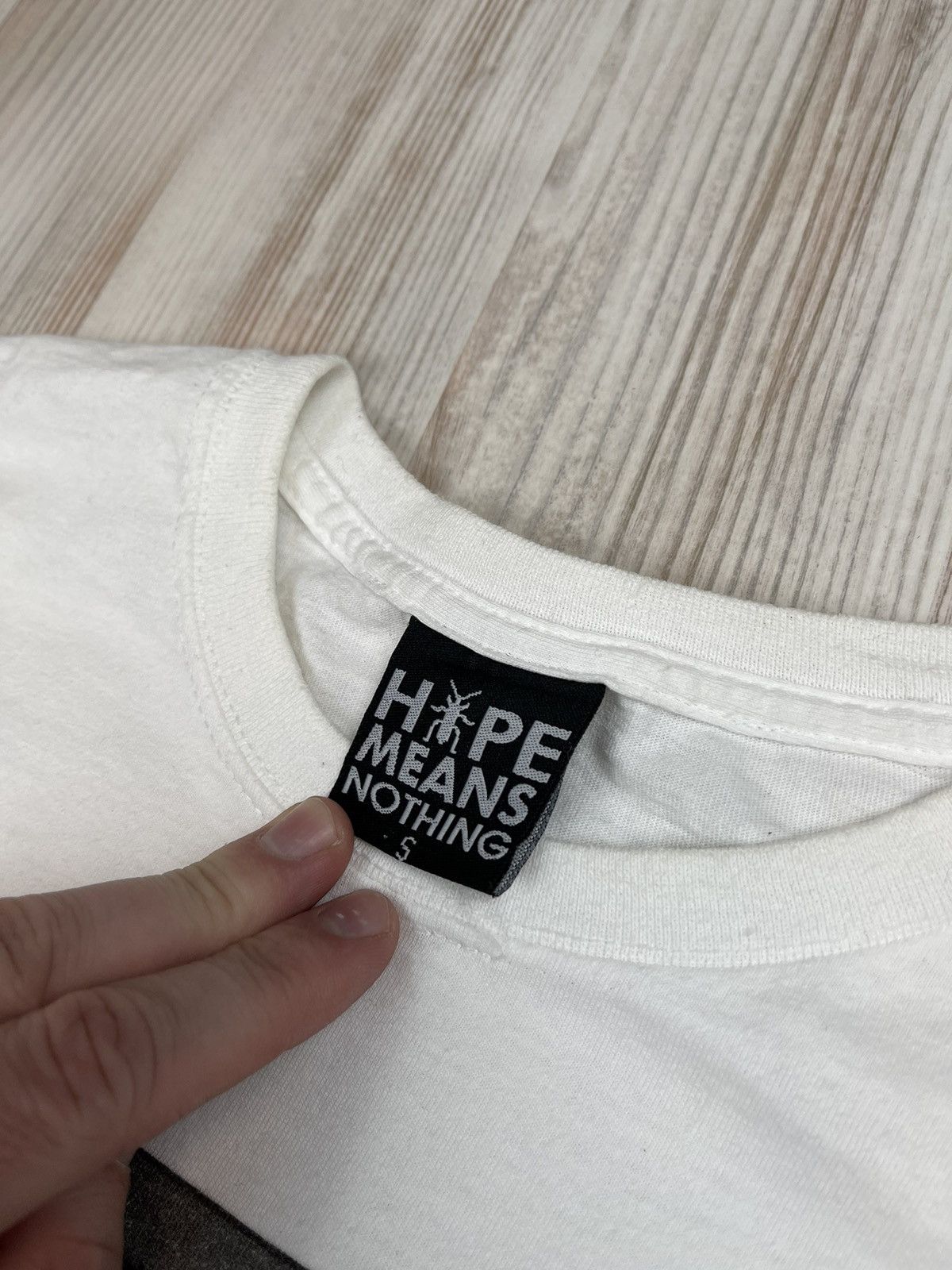 Kanye West Kanye West tee 2008 13.50€ hope means nothing france Size US S / EU 44-46 / 1 - 7 Thumbnail