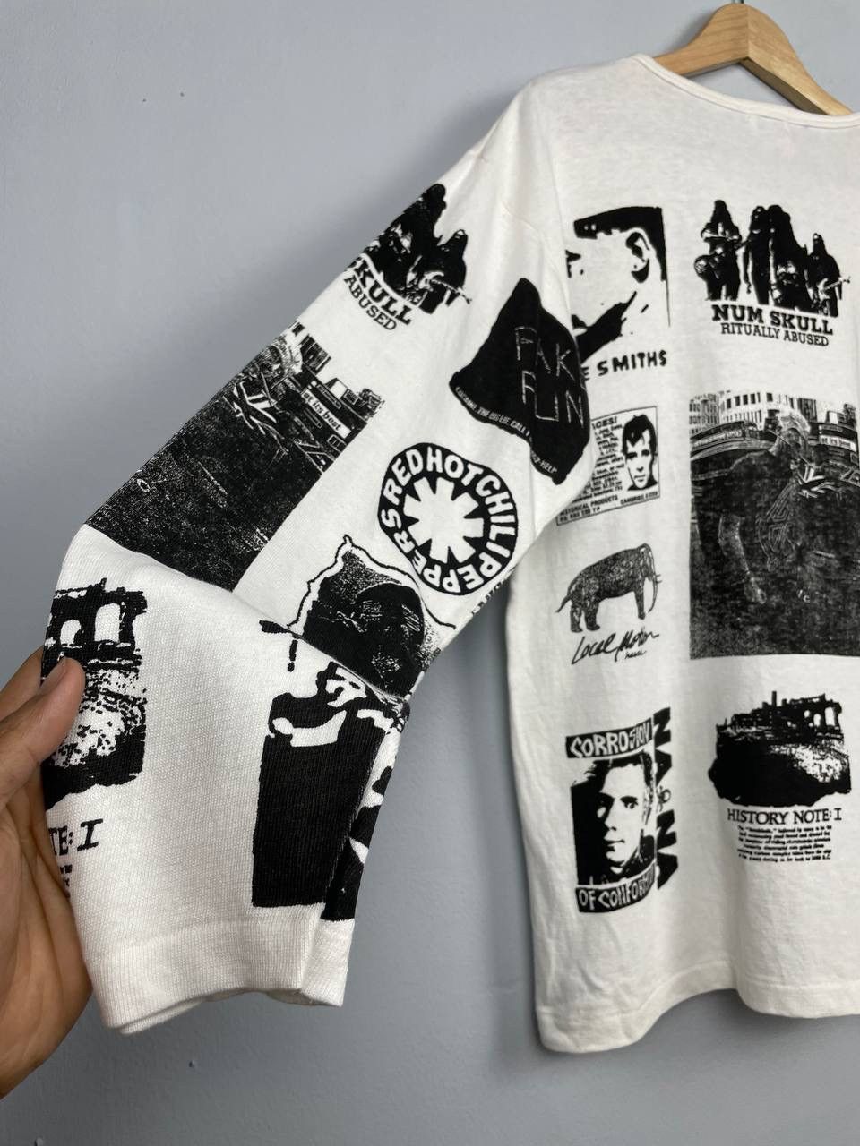 Seditionaries × Vintage Vintage All Over Print Band Sex Pistols The Smith Red Hot Size US M / EU 48-50 / 2 - 9 Thumbnail