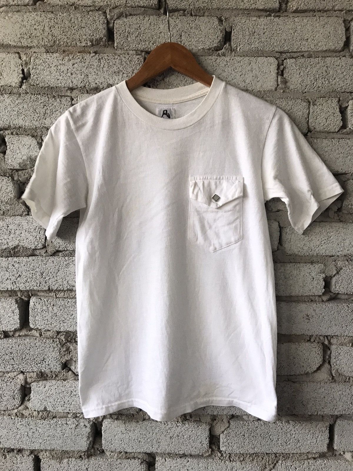 Nepenthes Needles Pocket T shirt