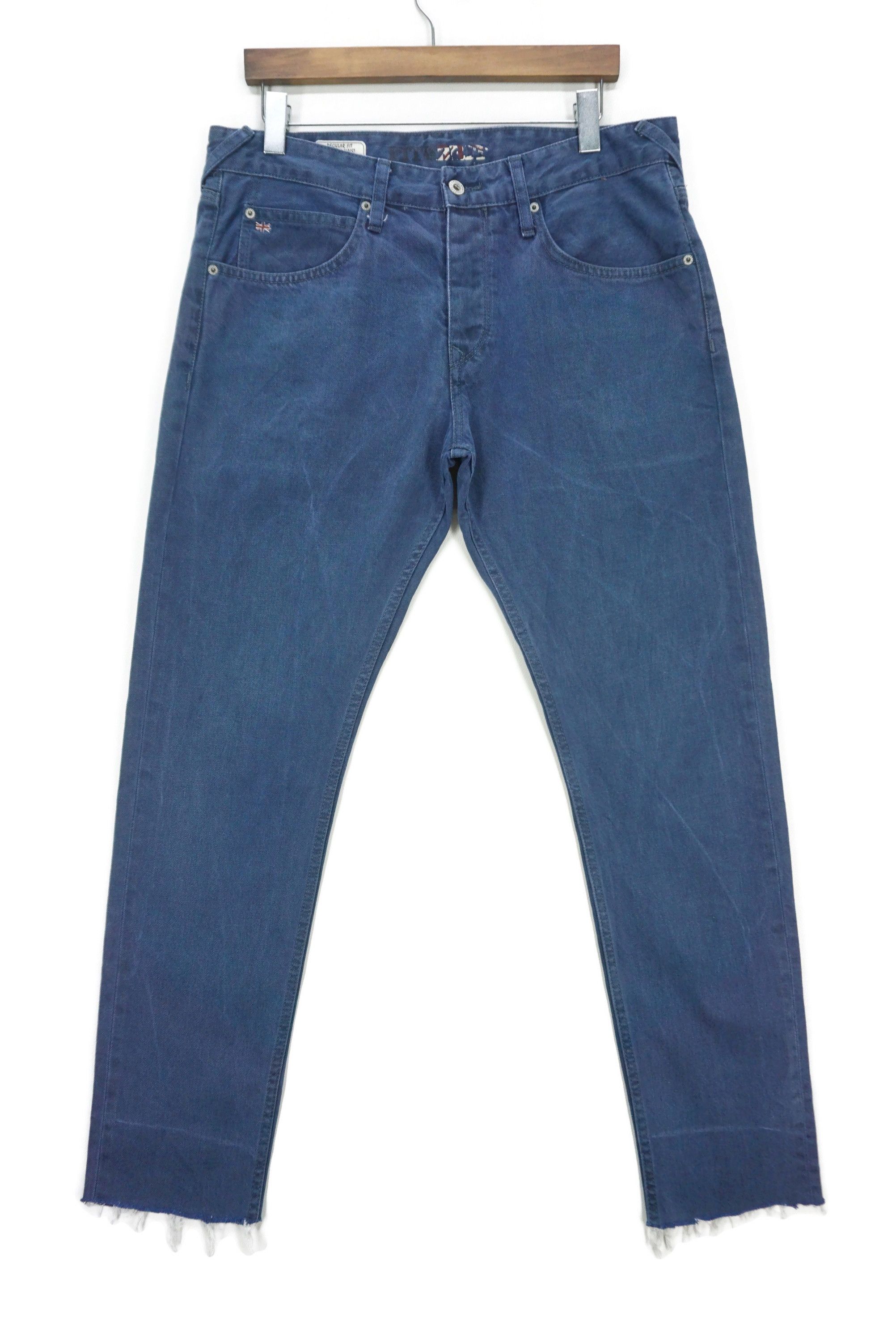 image of Pepe Jeans Fit To Be Brit Regular Fit Regular Waist Slim Leg Jeans in Blue, Men's (Size 33)