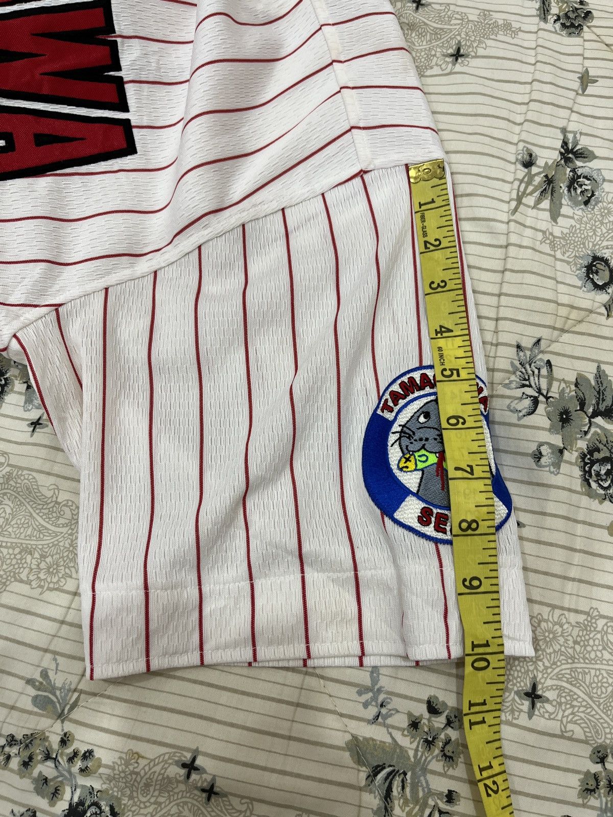 Descente (Mmm)🔥STEALS🔥 DESCENTE TAMAGAWA SEALS BASEBALL TEAM Size US L / EU 52-54 / 3 - 17 Thumbnail