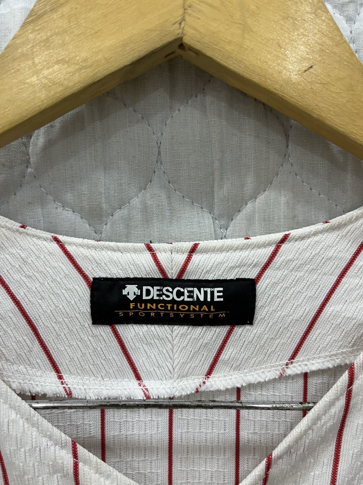 Descente (Mmm)🔥STEALS🔥 DESCENTE TAMAGAWA SEALS BASEBALL TEAM Size US L / EU 52-54 / 3 - 6 Thumbnail