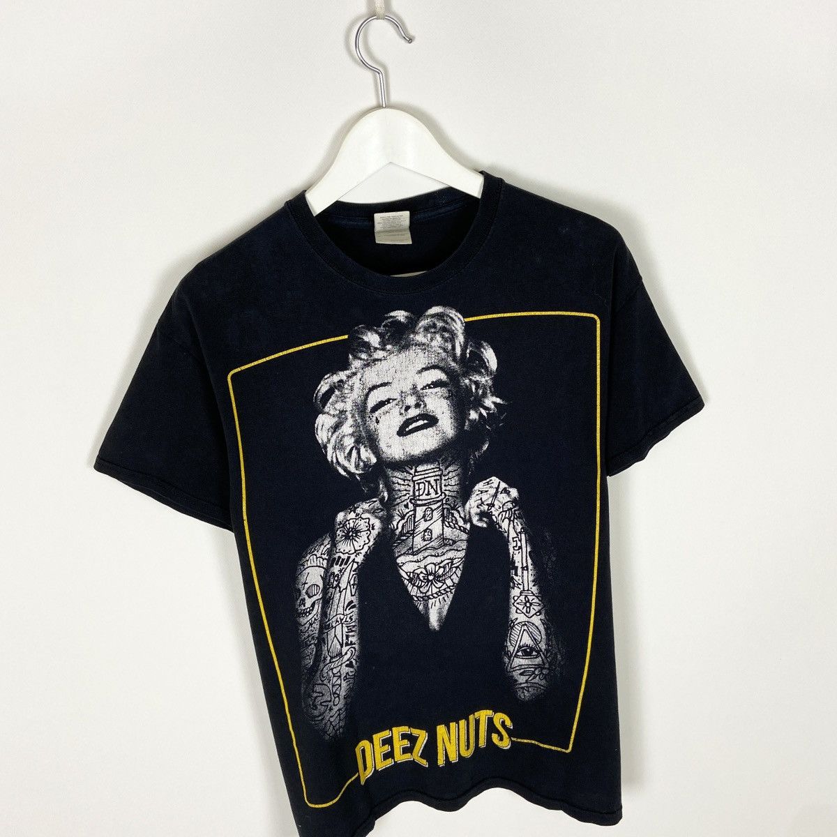 Band Tees Vintage 00s Deez Nuts Marilyn Monroe tee Hardcore rock y2k Size US M / EU 48-50 / 2 - 2 Thumbnail