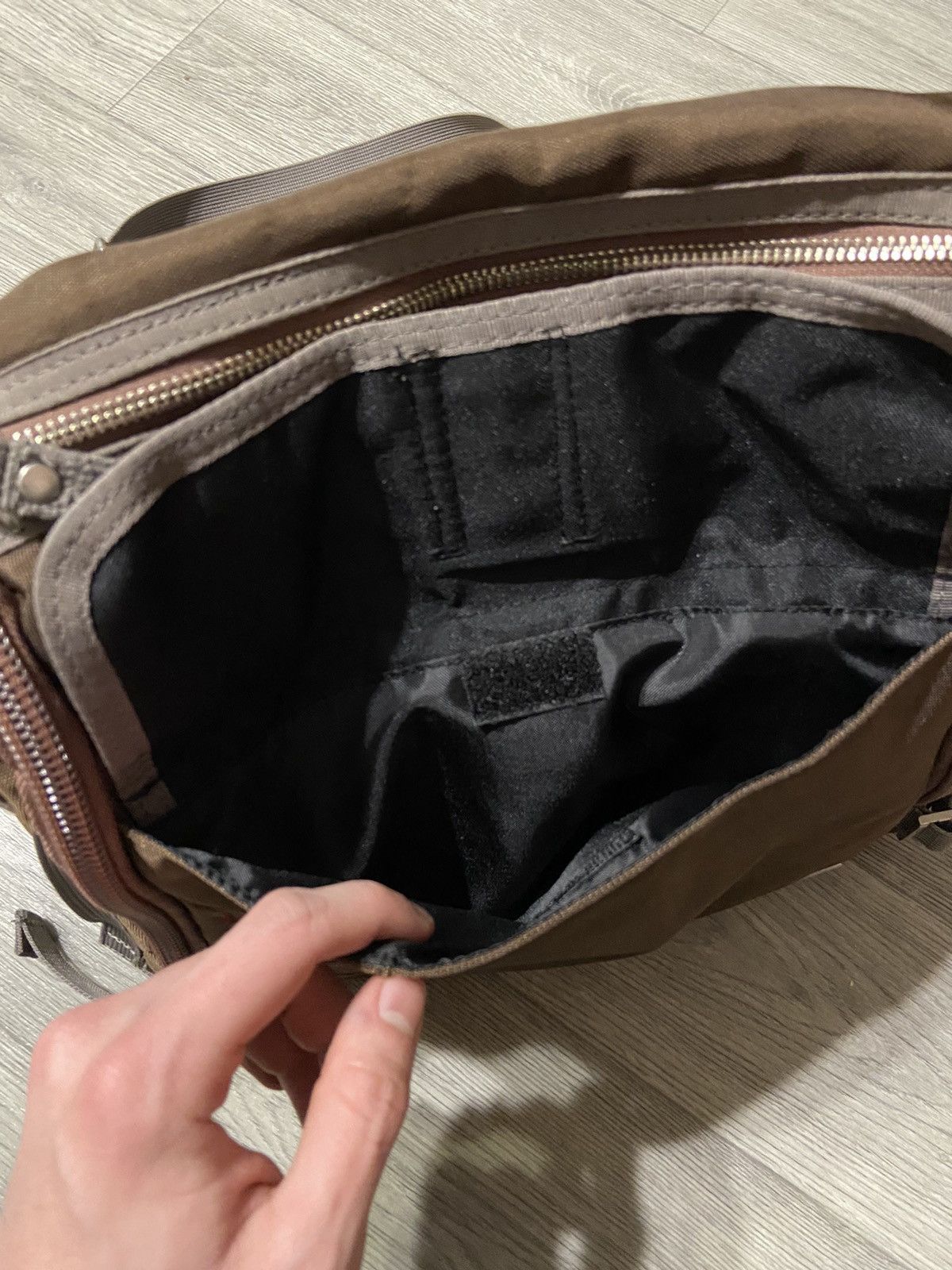 Japanese Brand George Gina & Lucy GGL Messenger Avant Garde Bag Japanese Size ONE SIZE - 7 Thumbnail