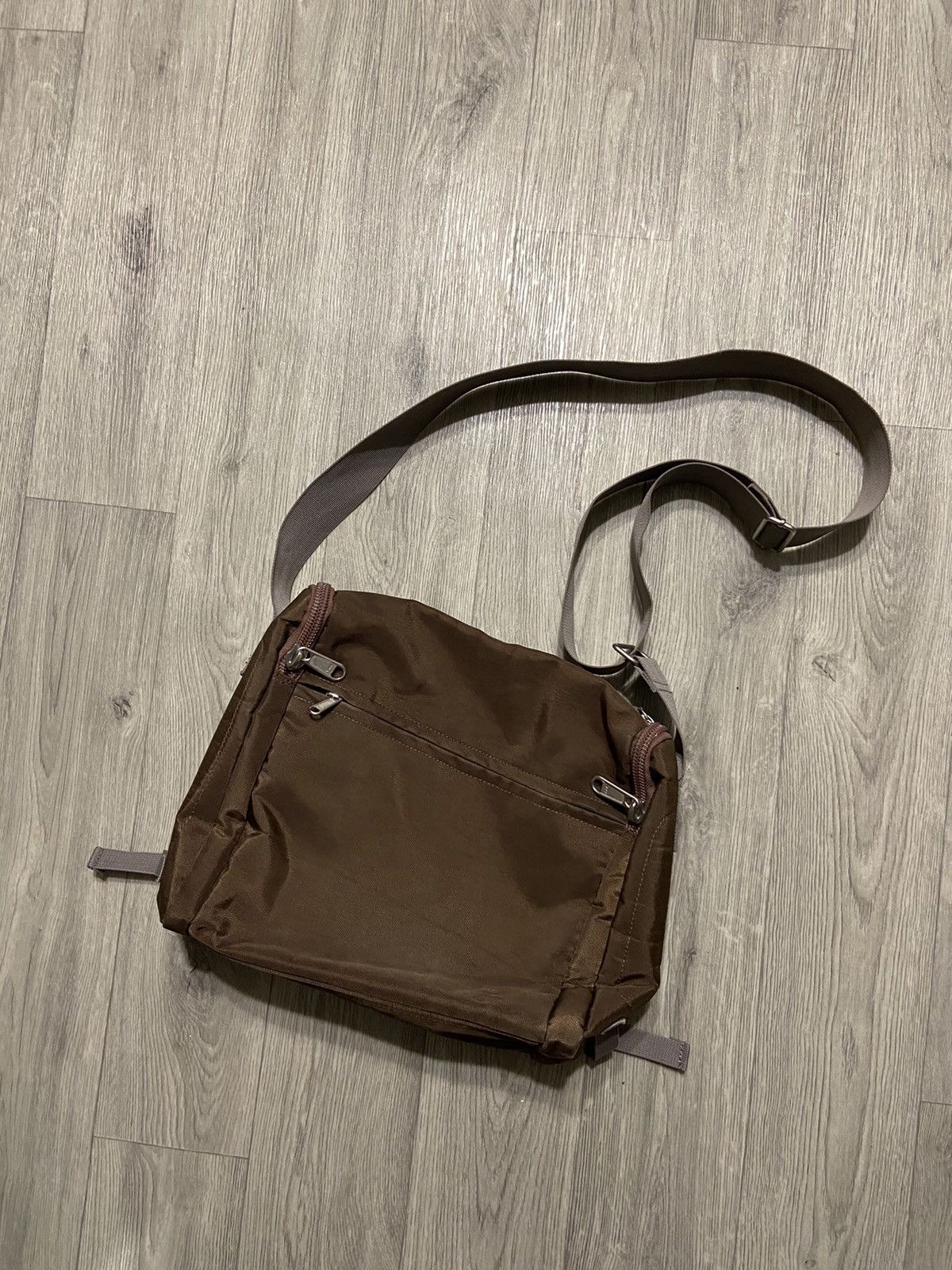 Japanese Brand George Gina & Lucy GGL Messenger Avant Garde Bag Japanese Size ONE SIZE - 2 Thumbnail
