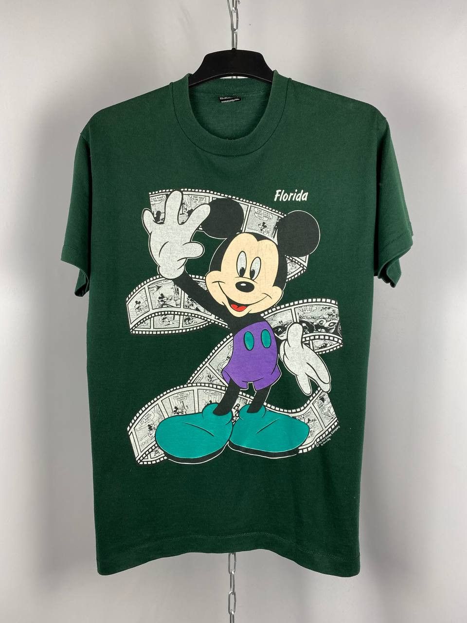 Mickey Mouse Vintage Mickey Mouse 90’s big logo T-shirts size L Size US L / EU 52-54 / 3 - 1 Thumbnail