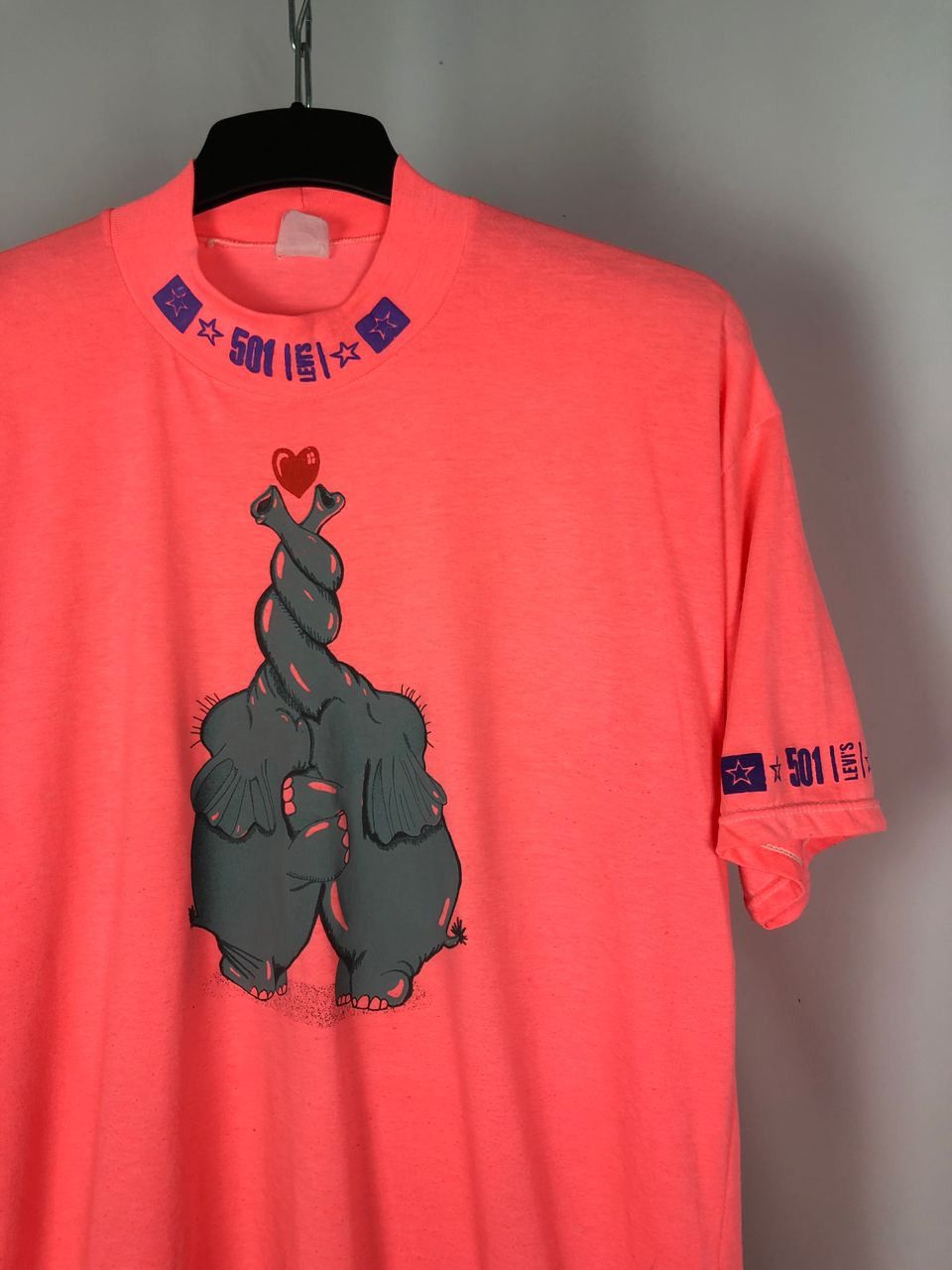 Levi's Levi’s vintage T-shirts big logo pink size XL Size US XL / EU 56 / 4 - 2 Thumbnail