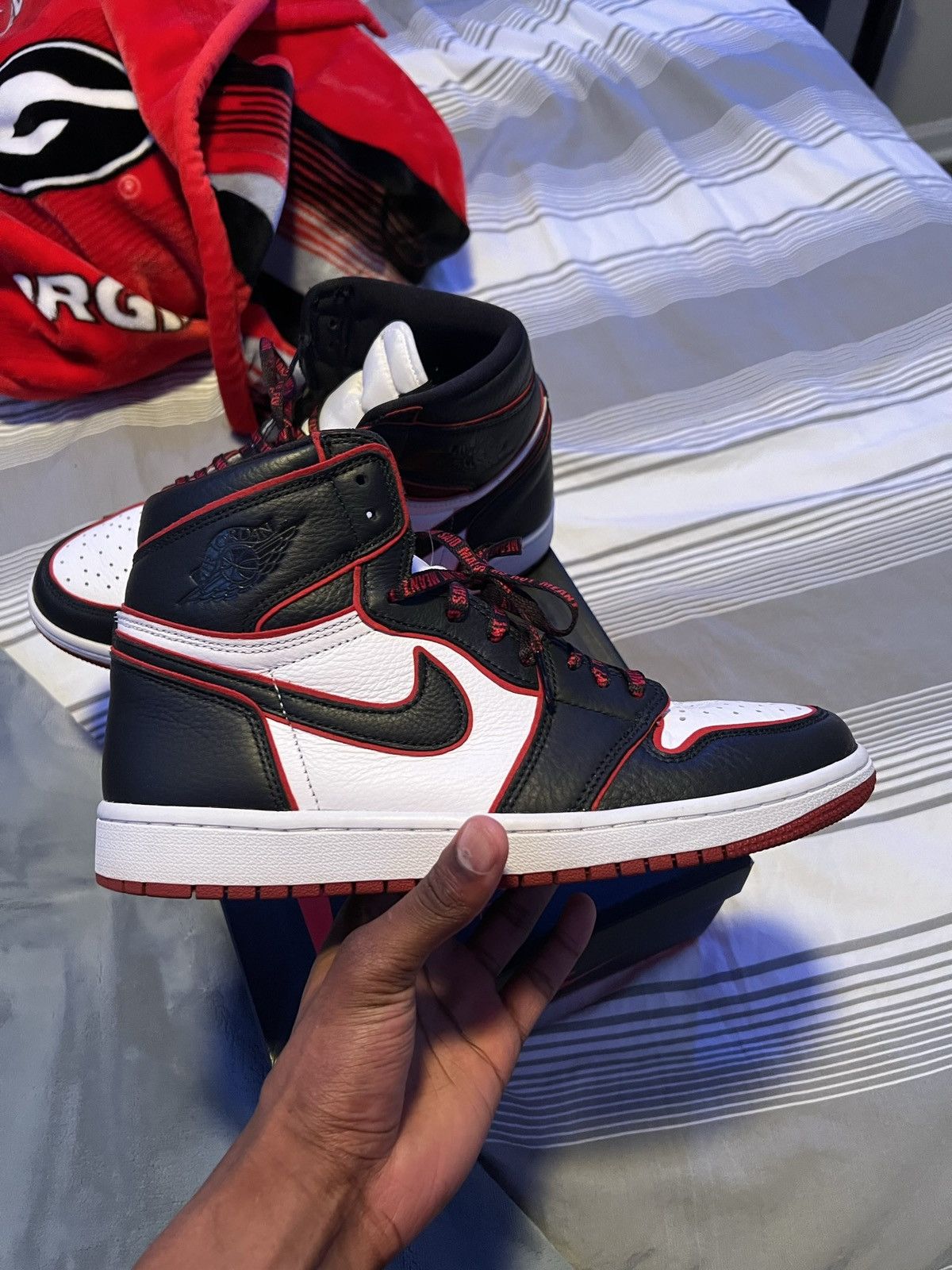 jordan bloodline size 8