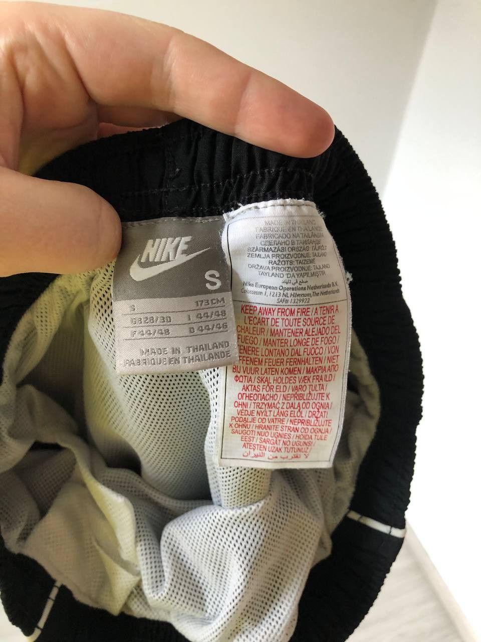 Nike Vintage Nike Shorts Size US 32 / EU 48 - 5 Thumbnail