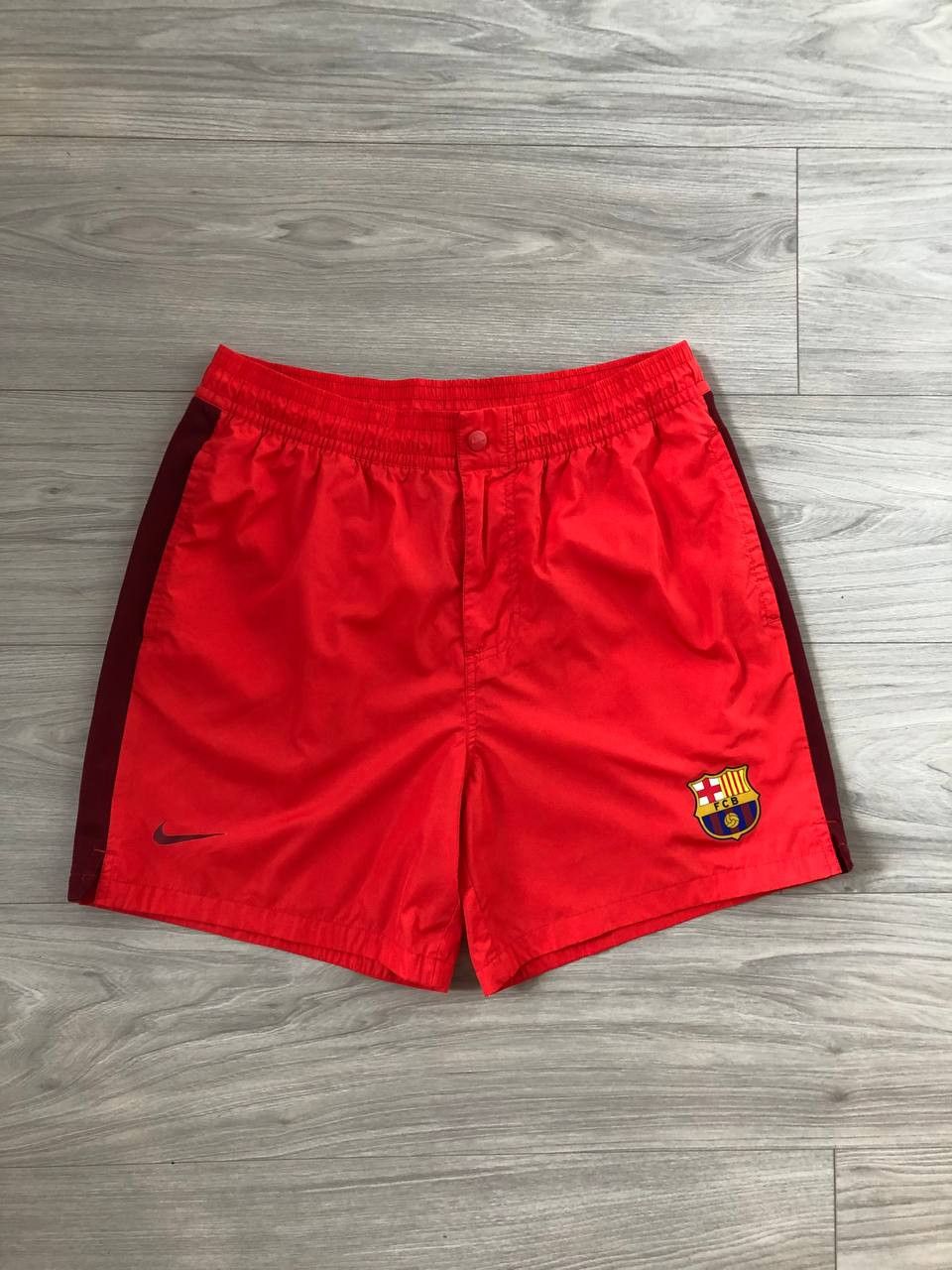 Vintage FC Barcelona HOME FOOTBALL SOCCER SHORTS NIKE Size US 32 / EU 48 - 1 Thumbnail