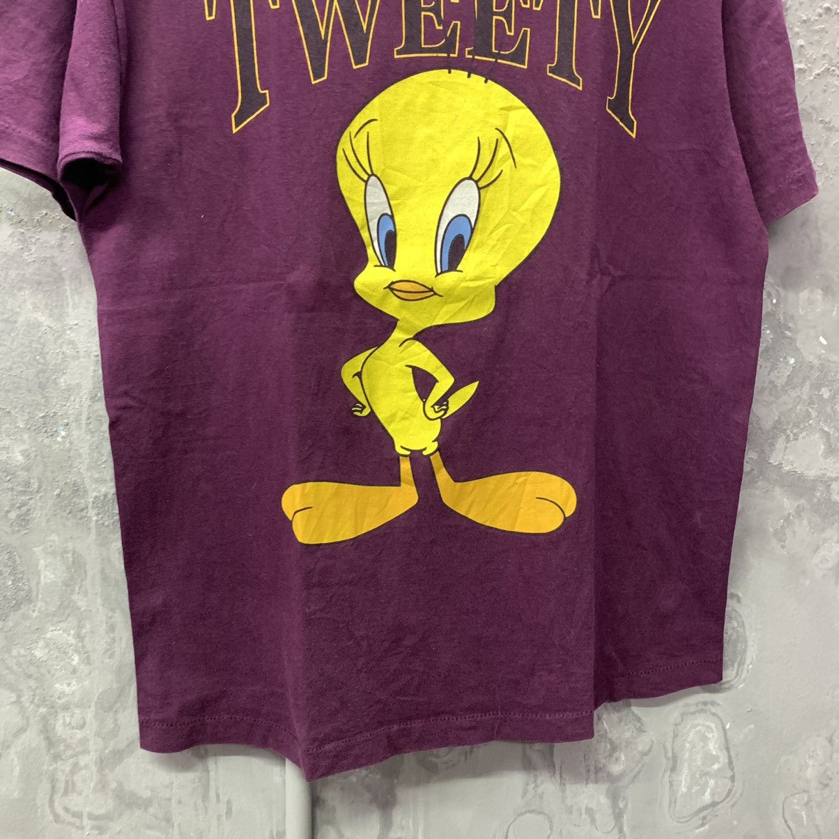 Vintage × Warner Bros Vintage 90s Warner Bros Tweety Crewneck Tee Size US M / EU 48-50 / 2 - 4 Thumbnail